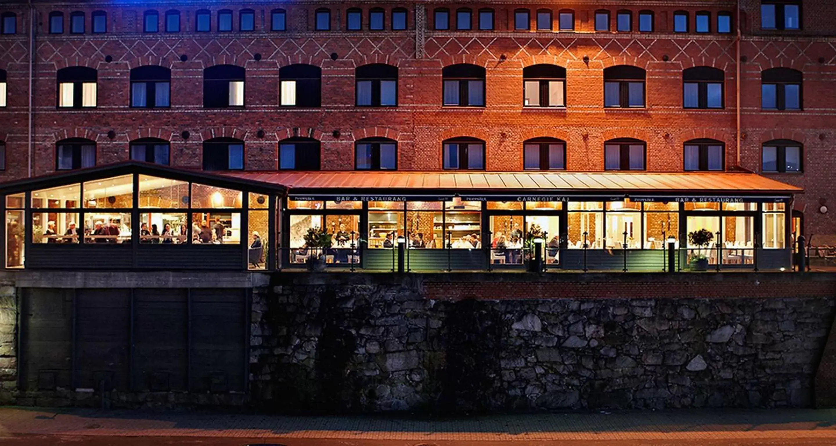 Restaurant/places to eat in Quality Hotel Waterfront Restaurant/places to eat in Quality Hotel Waterfront