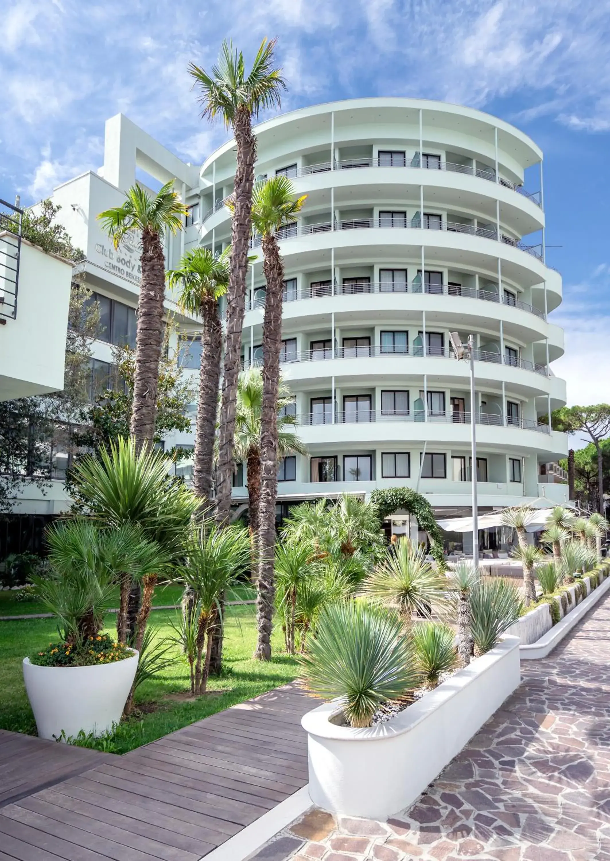 Facade/entrance, Property Building in Hotel Le Palme - Premier Resort