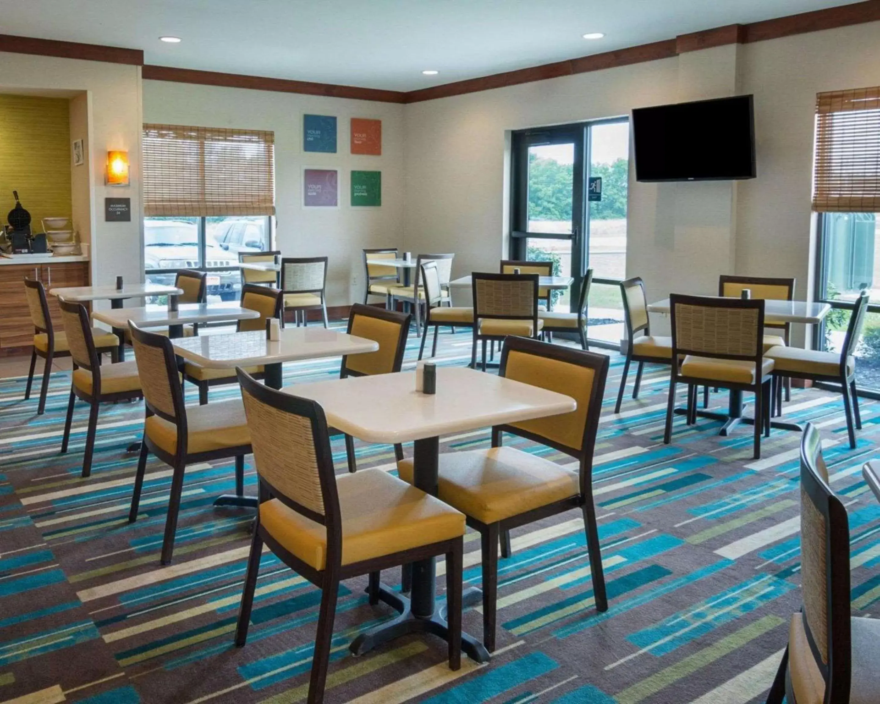 Restaurant/Places to Eat in Comfort Suites Bossier City