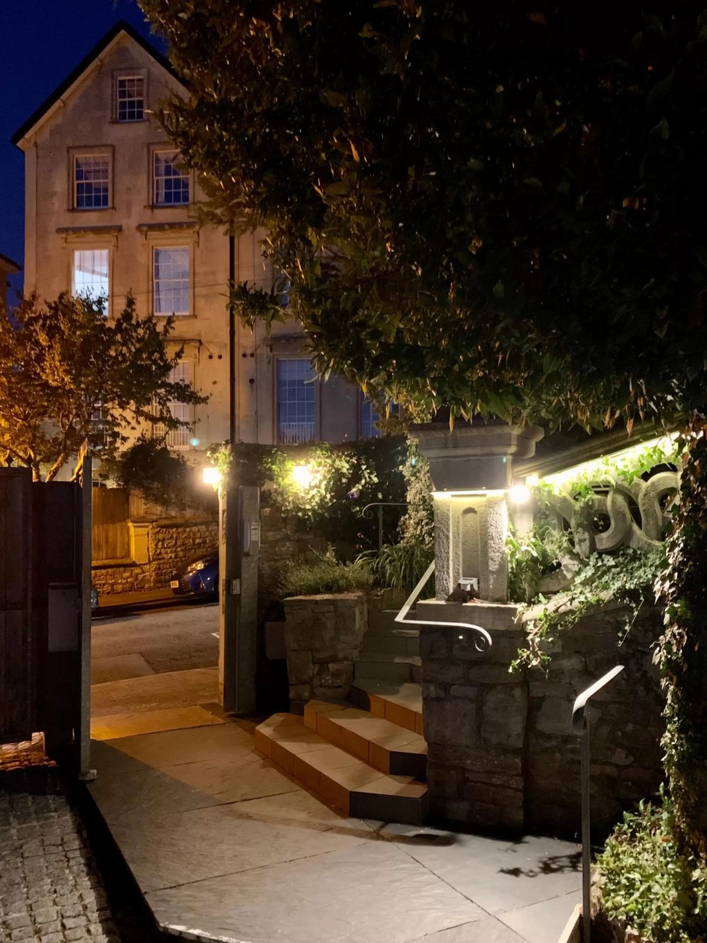Facade/entrance, Property Building in Ferndale Mews