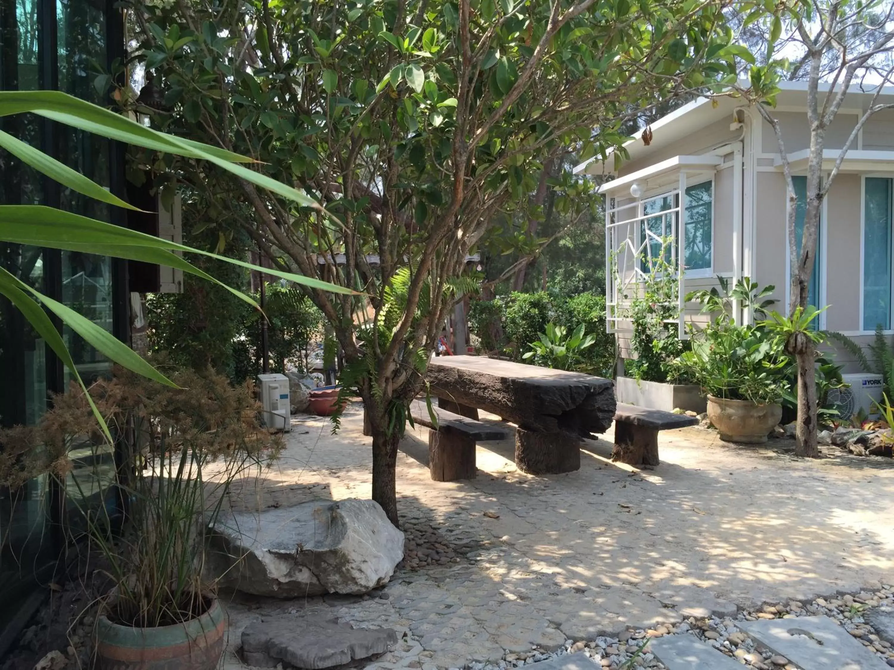 Garden in Rayonghouse Resort