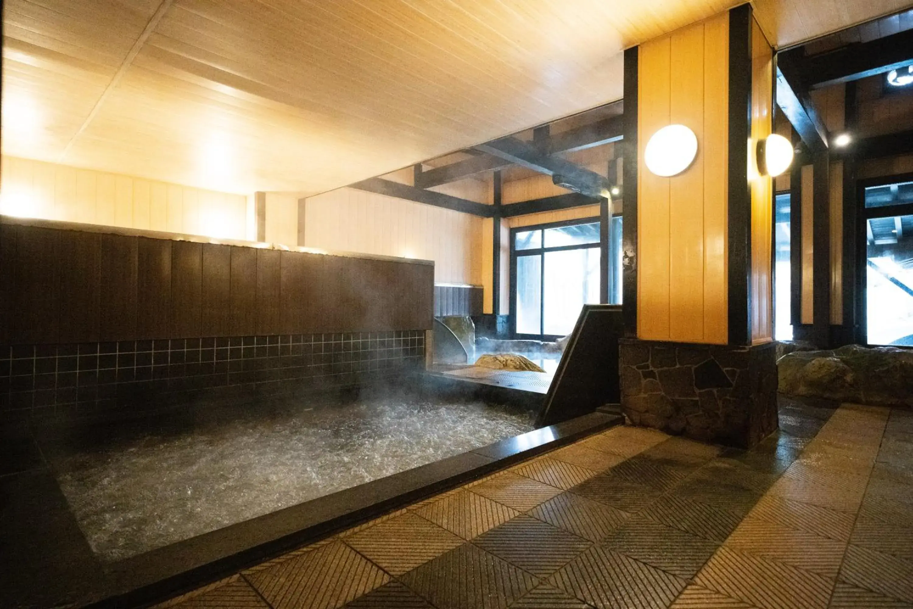 Public Bath in Kusatsu Now Resort Hotel