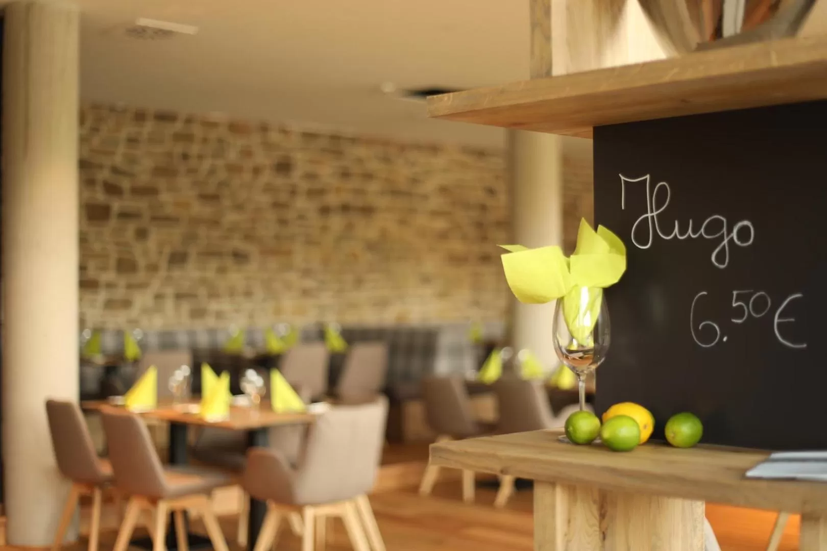 Restaurant/places to eat in PETERS Hotel & Spa