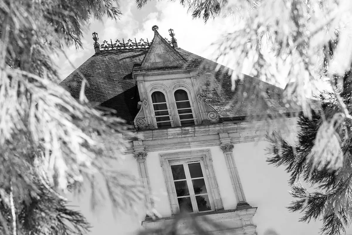 Property building, Winter in Le Mans Country Club