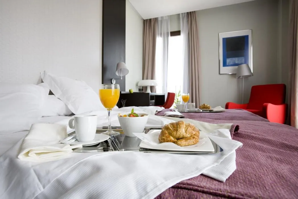 Photo of the whole room, Bed in Hotel El Raset