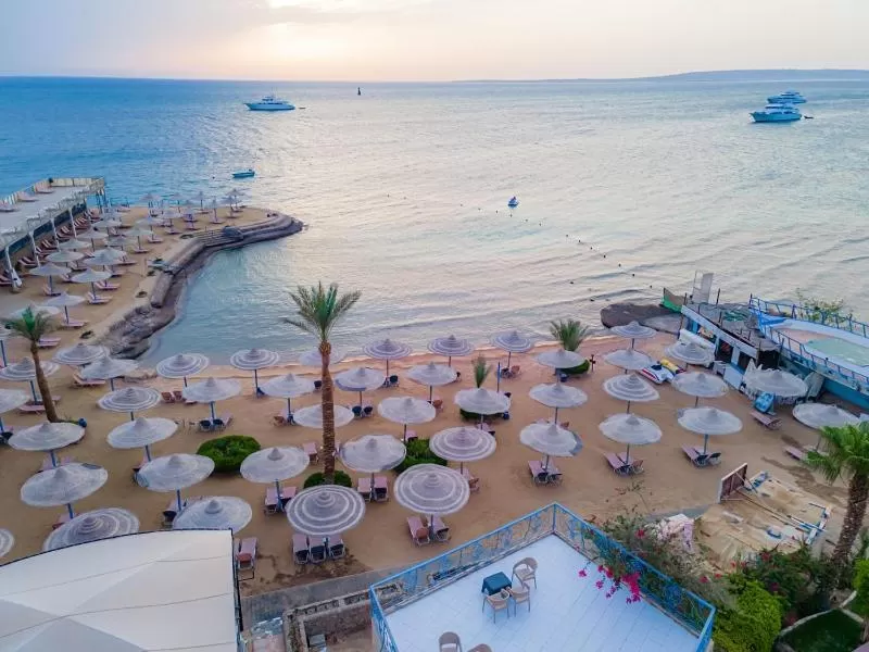 Beach in Sphinx Aqua Park Beach Resort