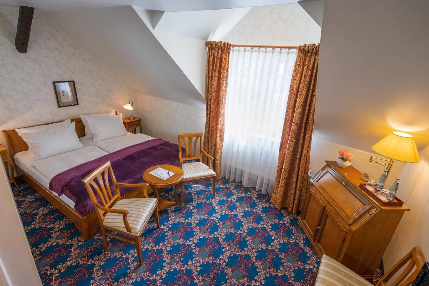 Photo of the whole room, Bed in Boutiquehotel Schloßpalais