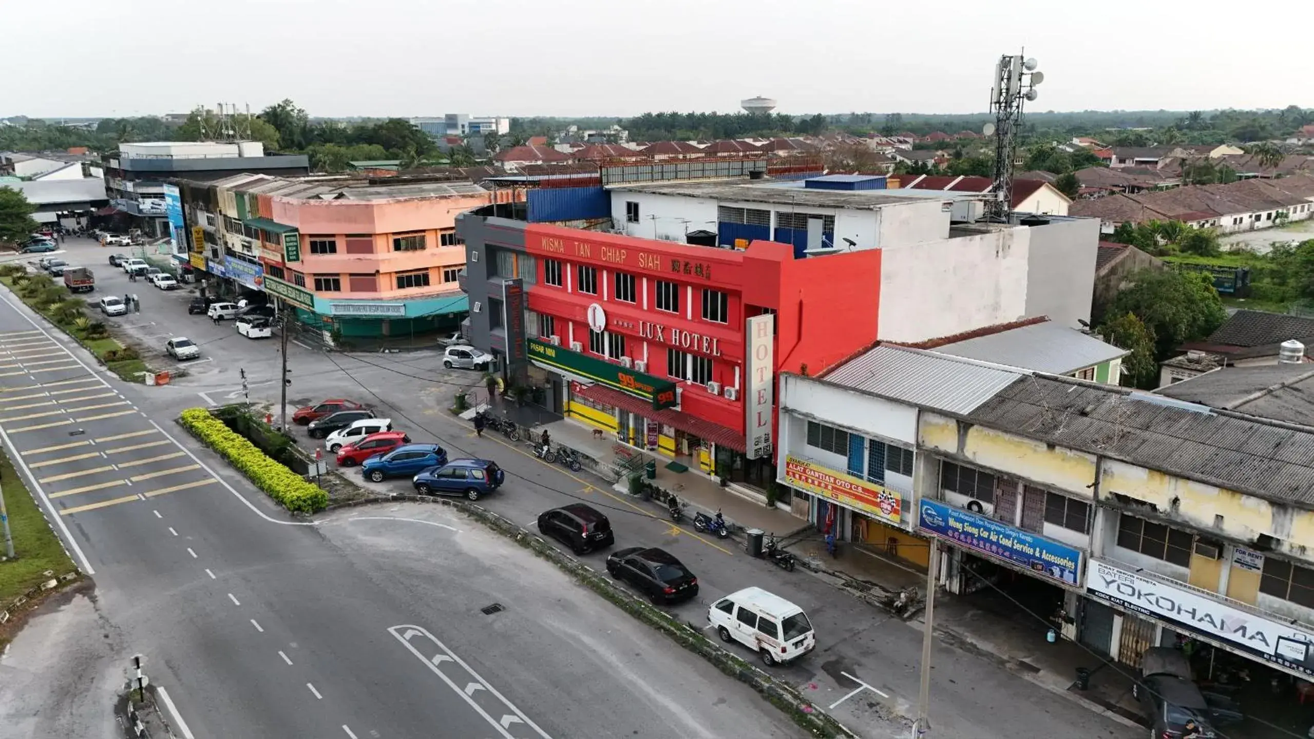 Property building, Bird's-eye View in Lux Hotel