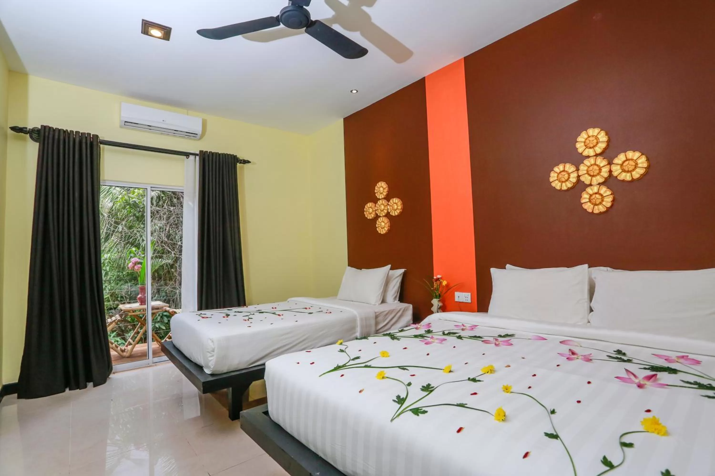 Family Room with Balcony- Free Pick Up  in Home Indochine d'Angkor Hotel