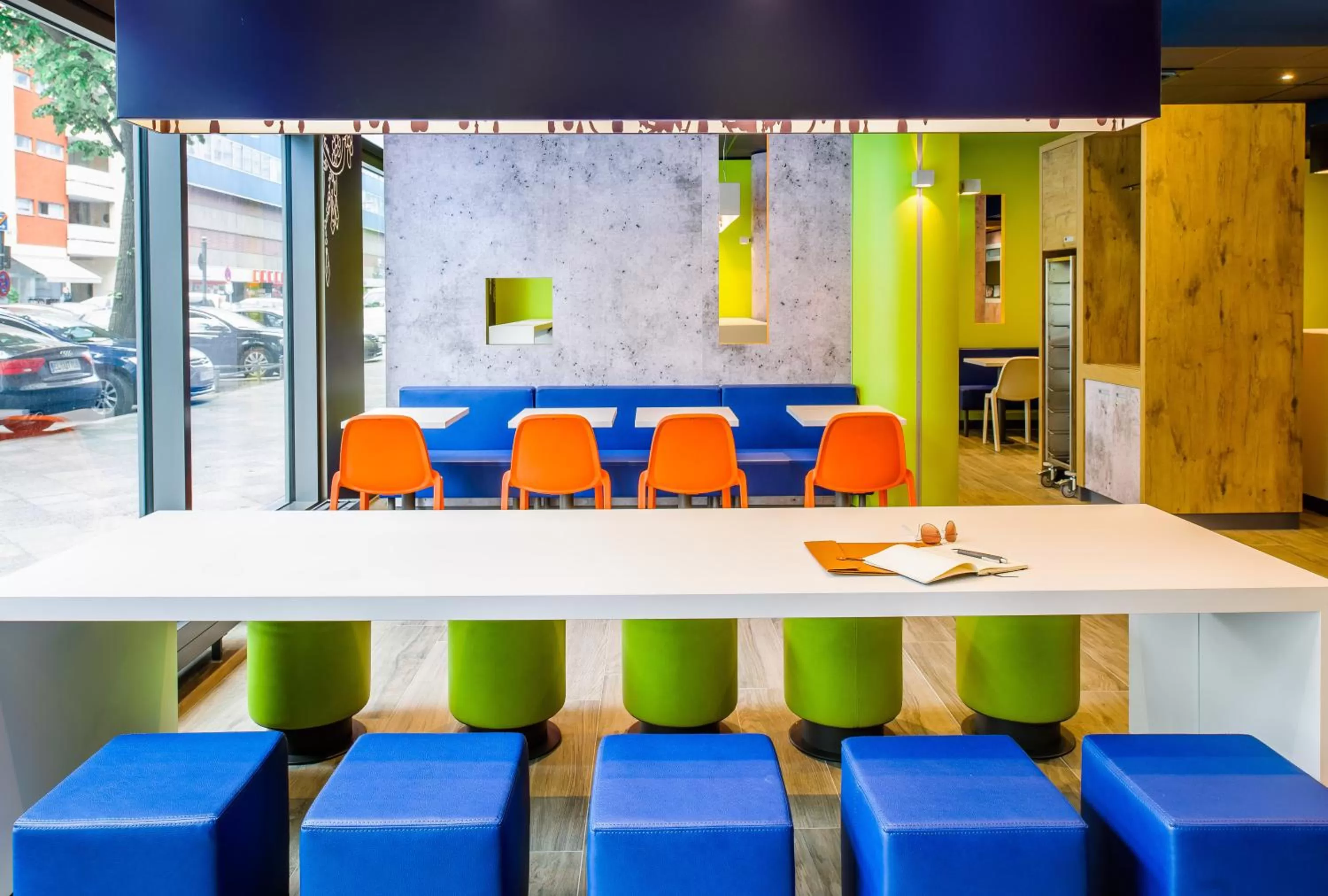 Restaurant/places to eat in Ibis budget Hannover Hbf