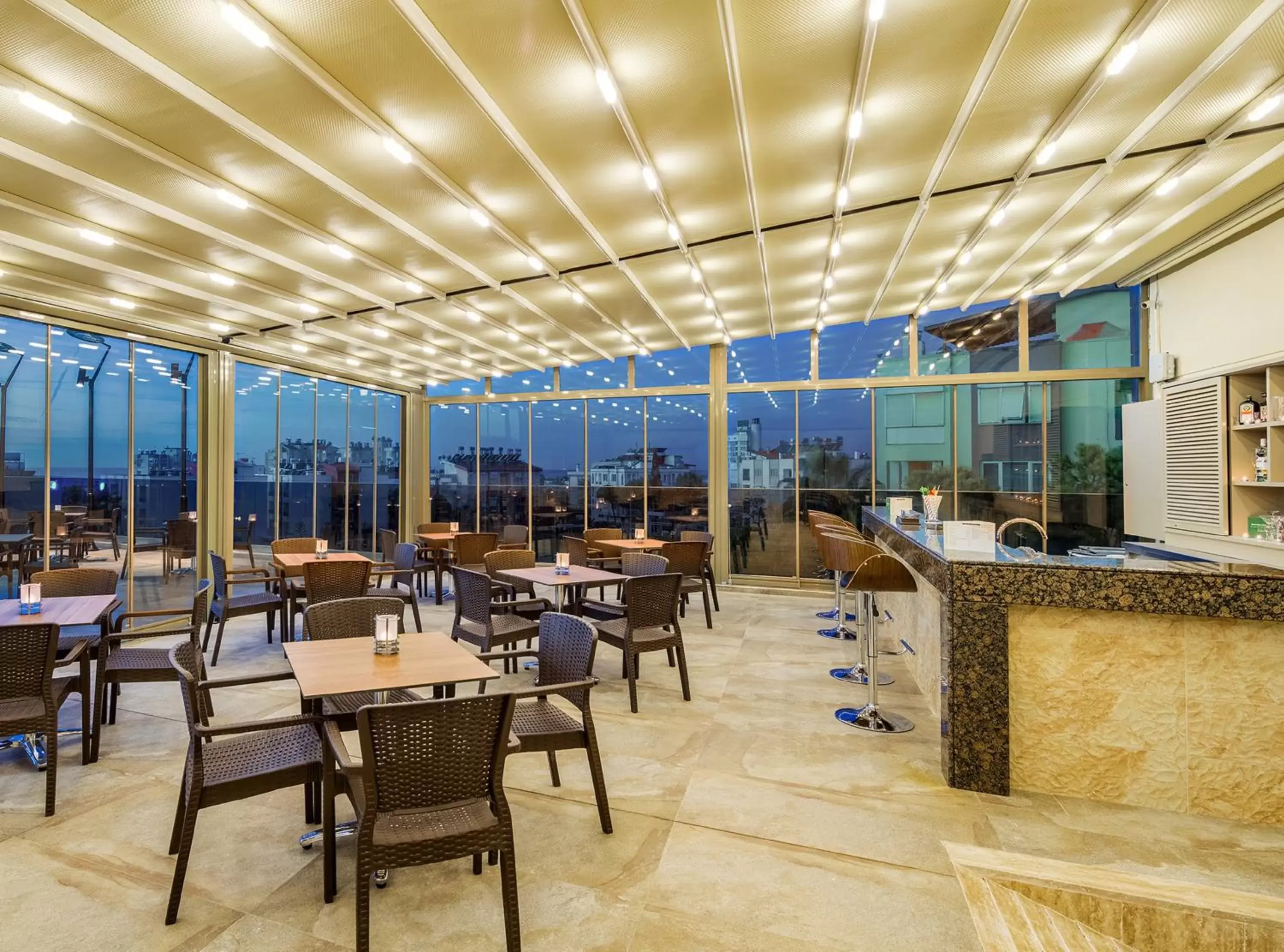 Restaurant/Places to Eat in Holiday Inn Antalya - Lara, an IHG Hotel