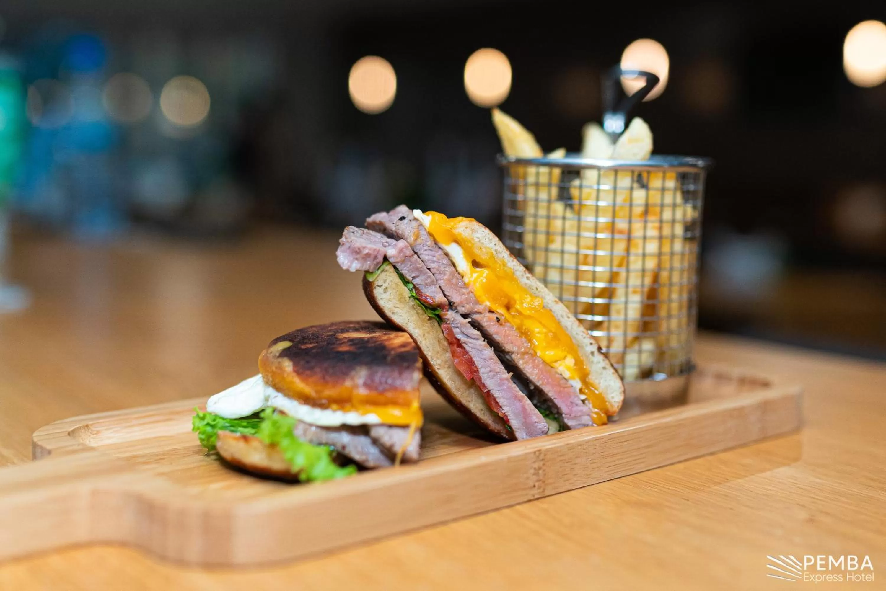 Restaurant/places to eat in Pemba Express Hotel