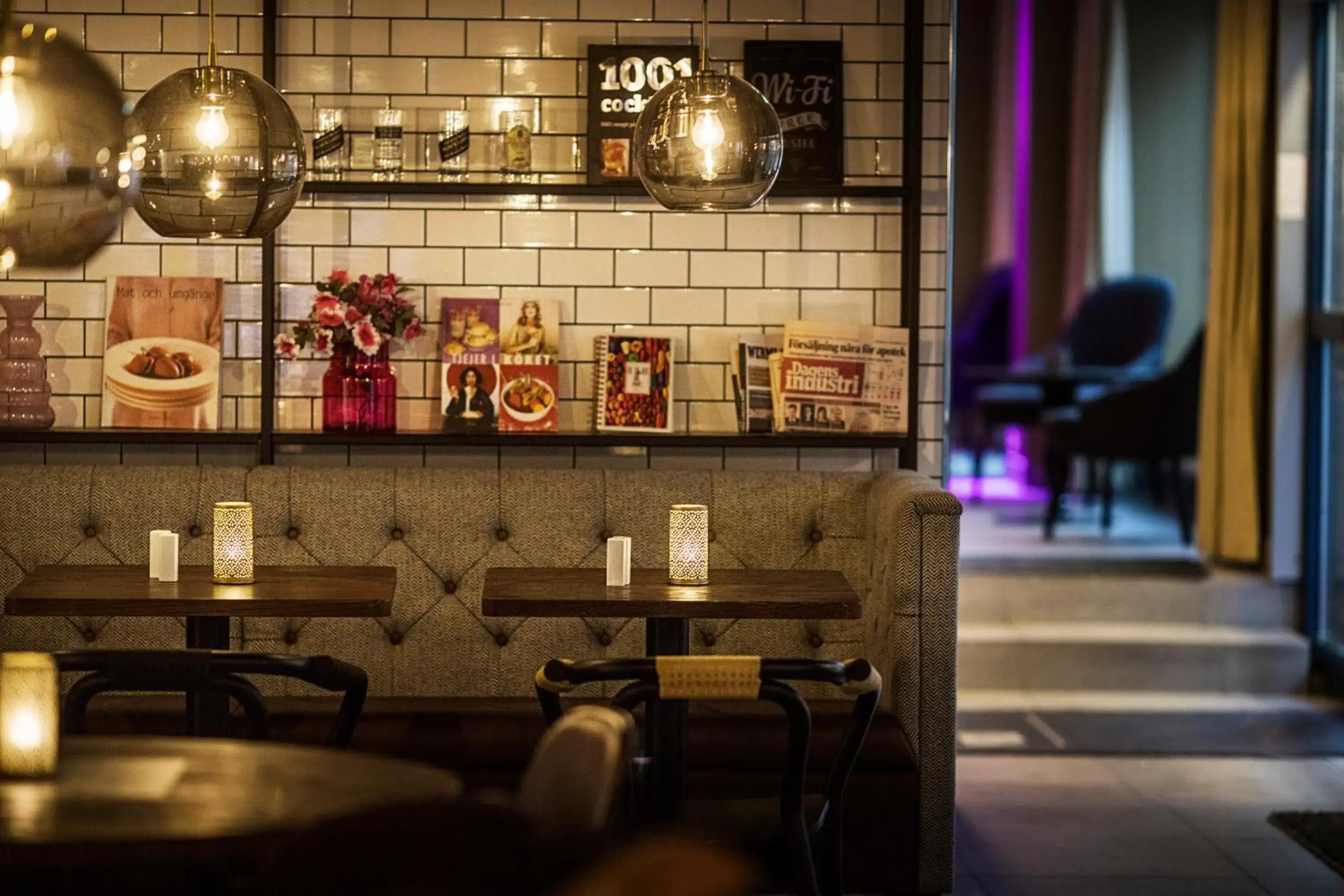 Lounge or bar in Home Hotel Bristol Lounge or bar in Home Hotel Bristol