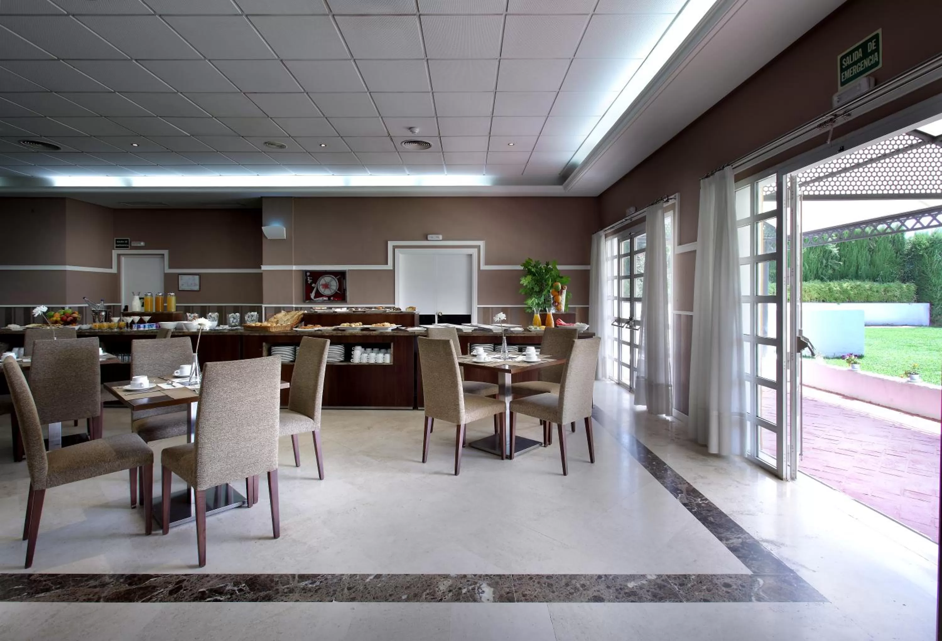 Lounge or bar in Exe Gran Hotel Solucar