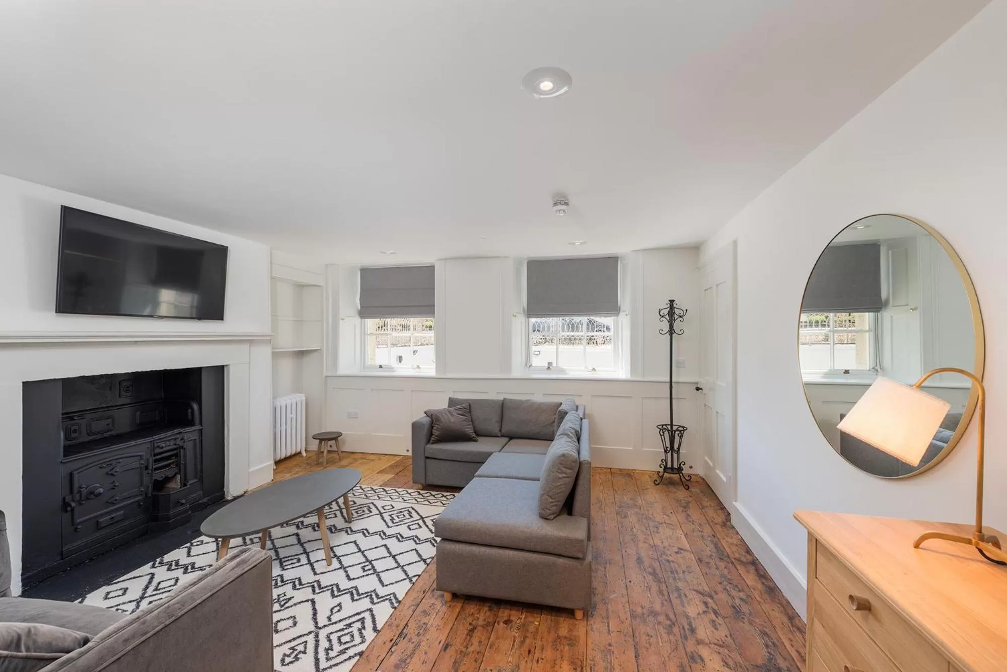 TV and multimedia in Admiral's House by Maison Pierre