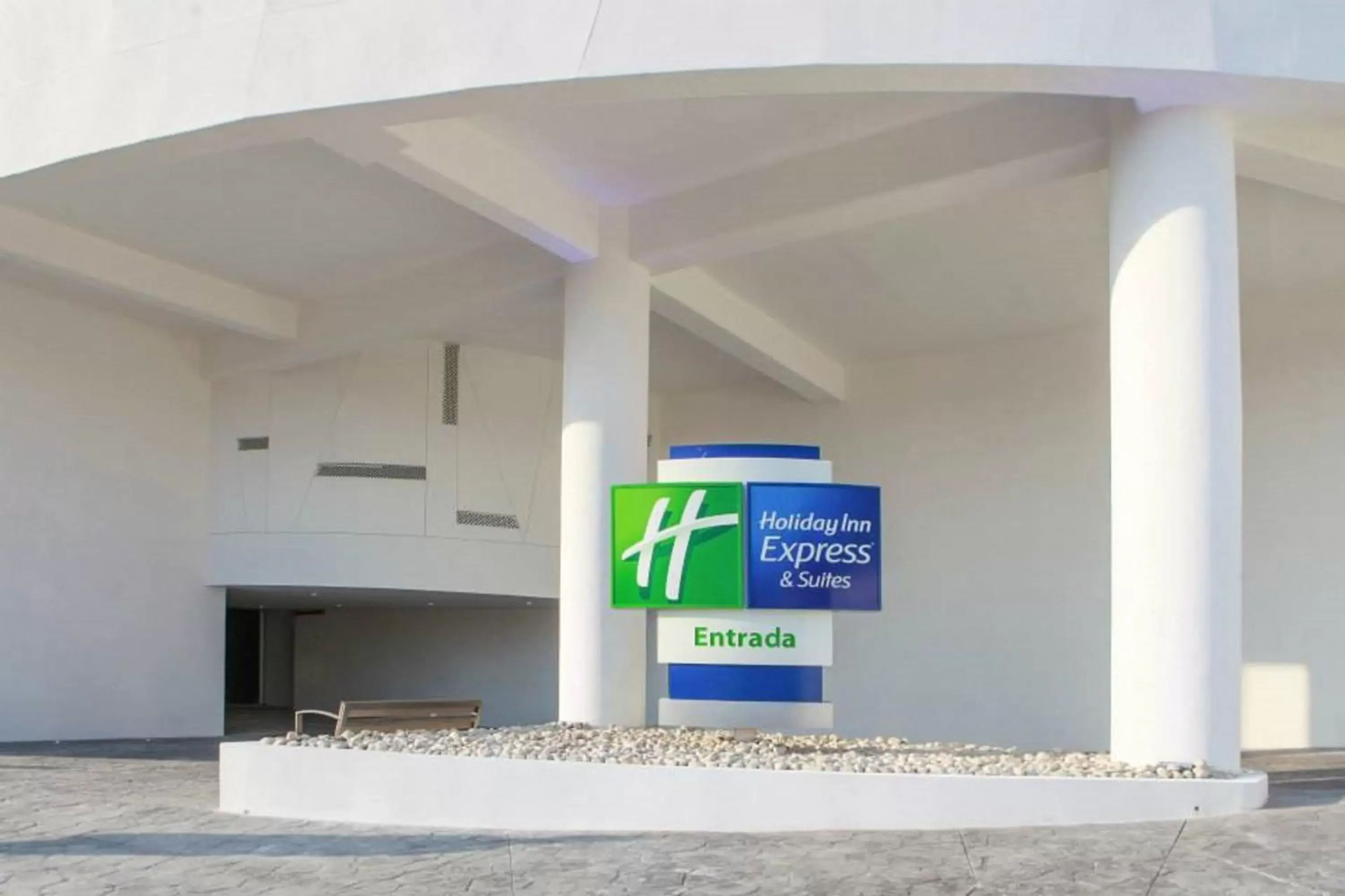 Property building in Holiday Inn Express & Suites Puebla Angelopolis, an IHG Hotel