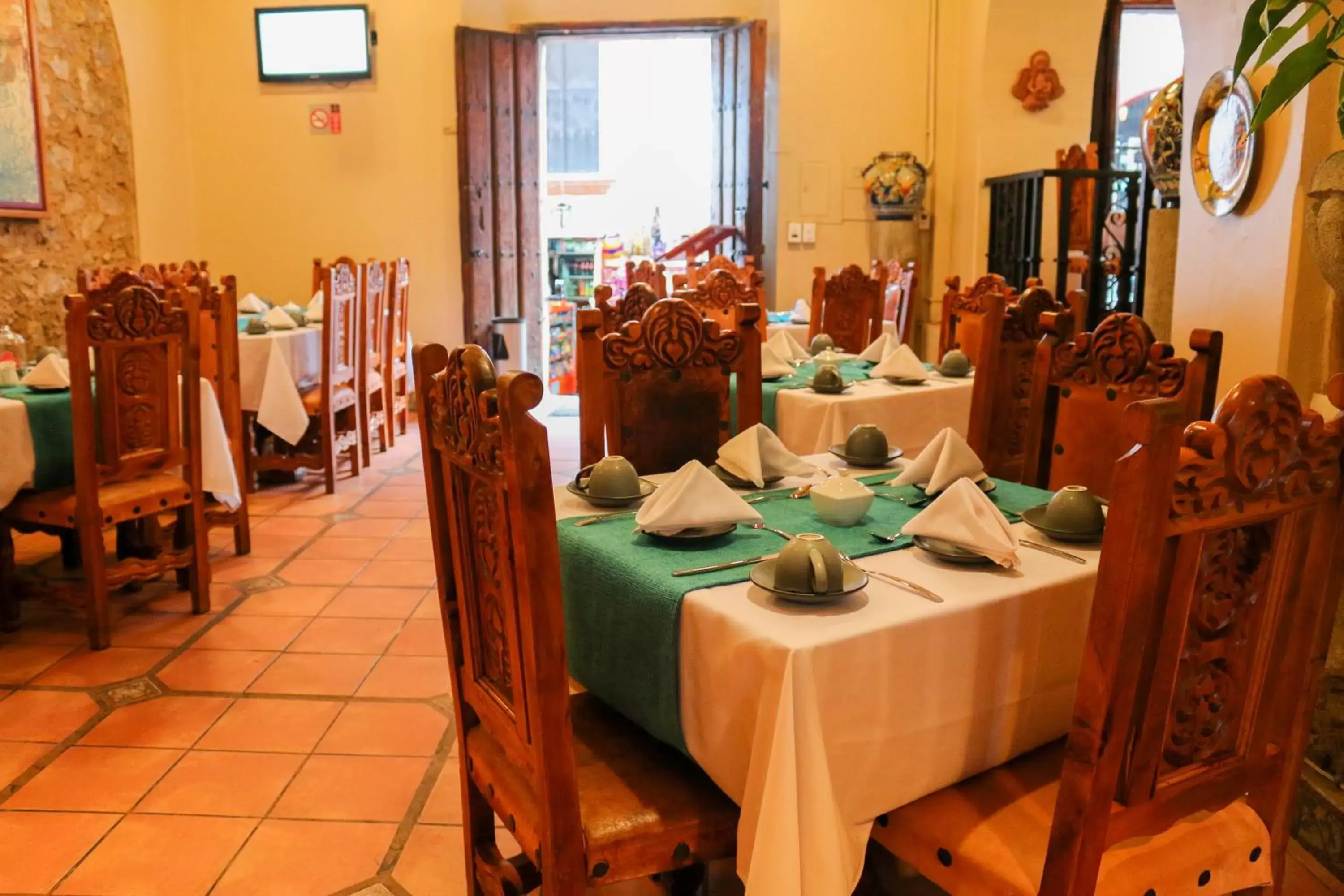 Restaurant/Places to Eat in Hotel Agua Escondida