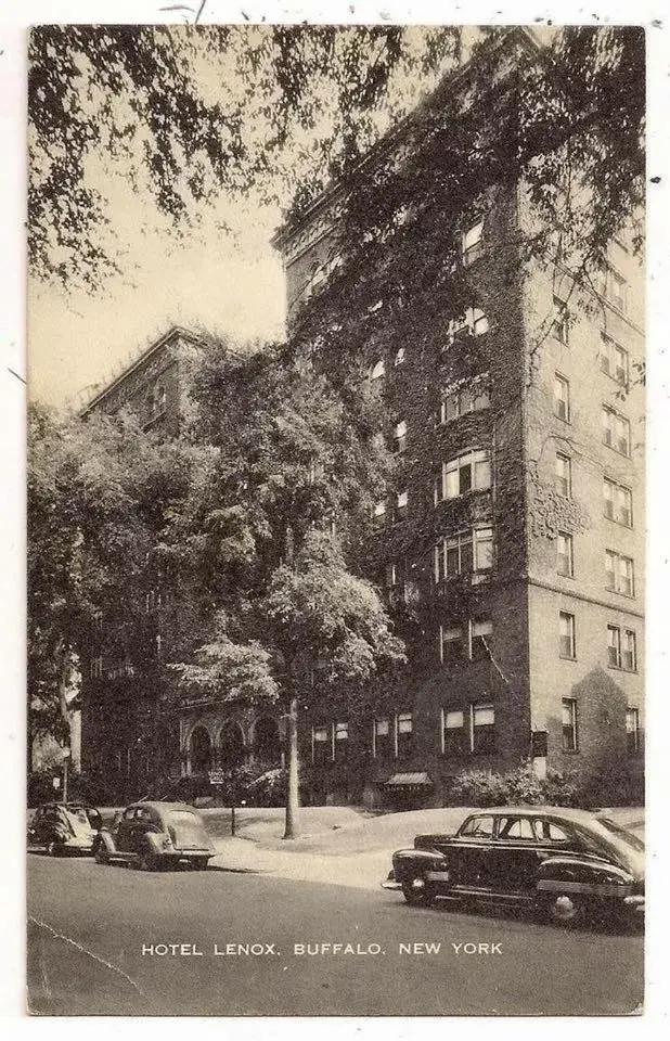 Winter in Lenox Hotel and Suites