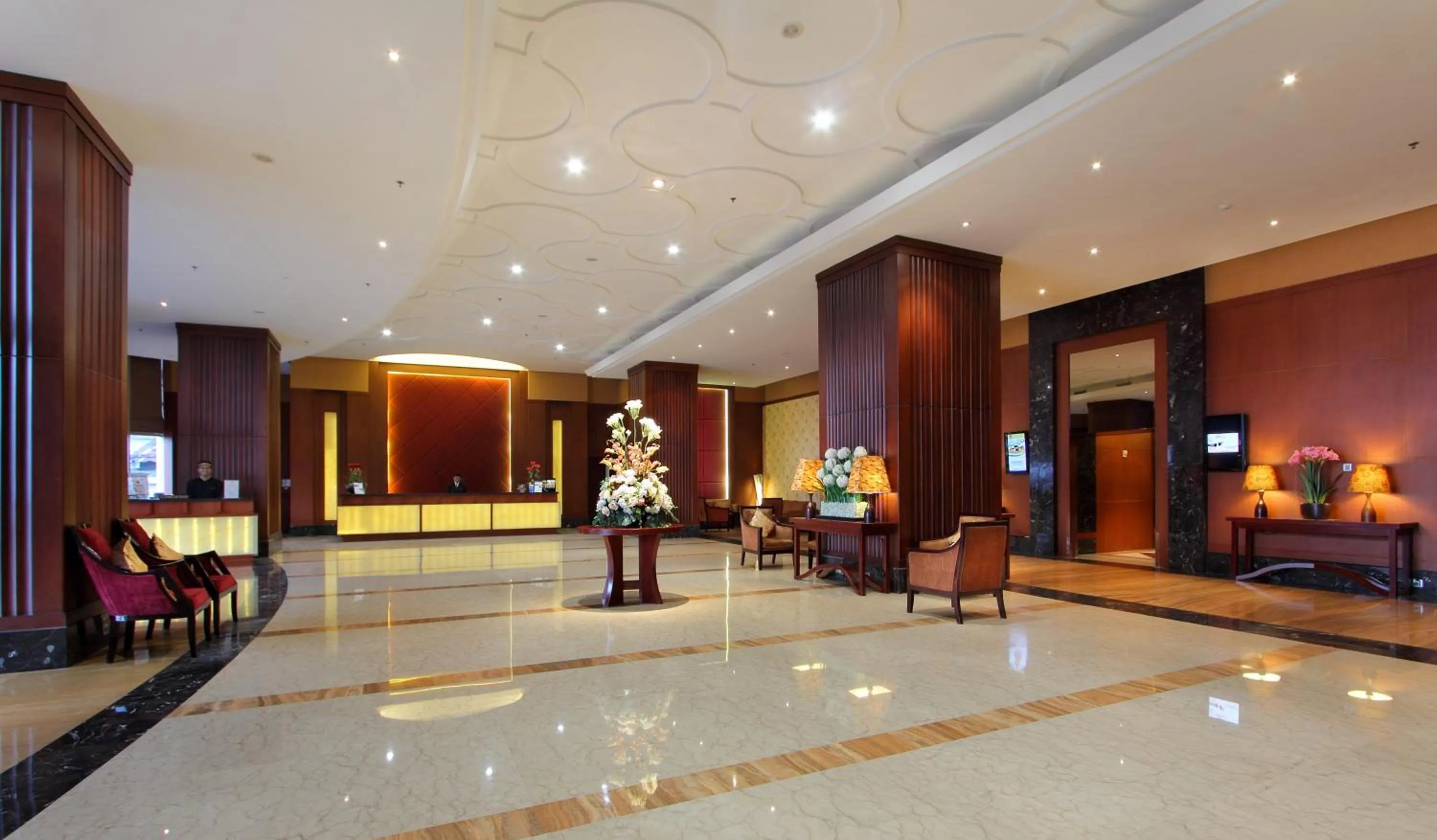 Lobby or reception in Best Western Mangga Dua Hotel & Residence