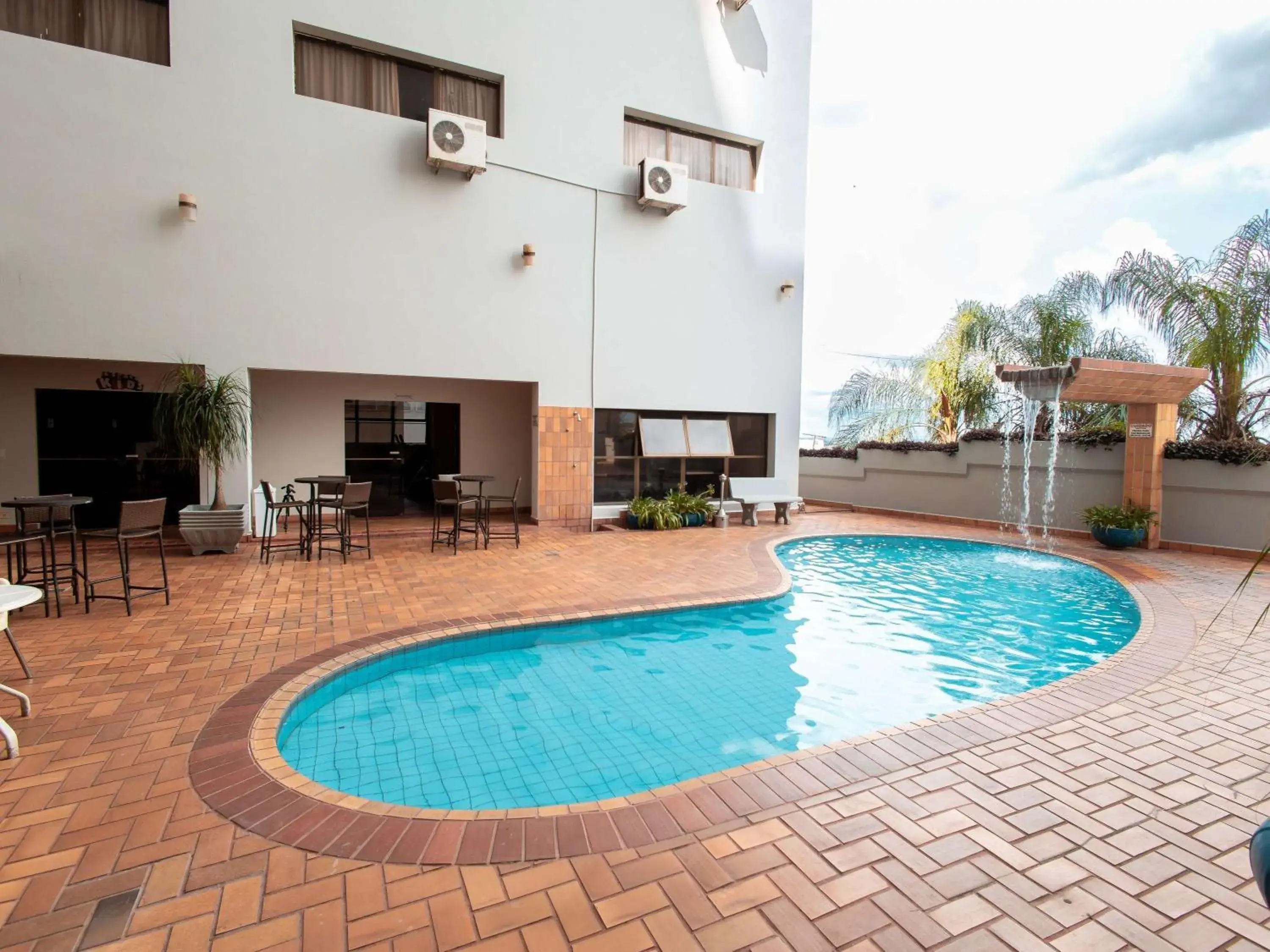 Pool view, Swimming Pool in Hotel Portal D'Oeste