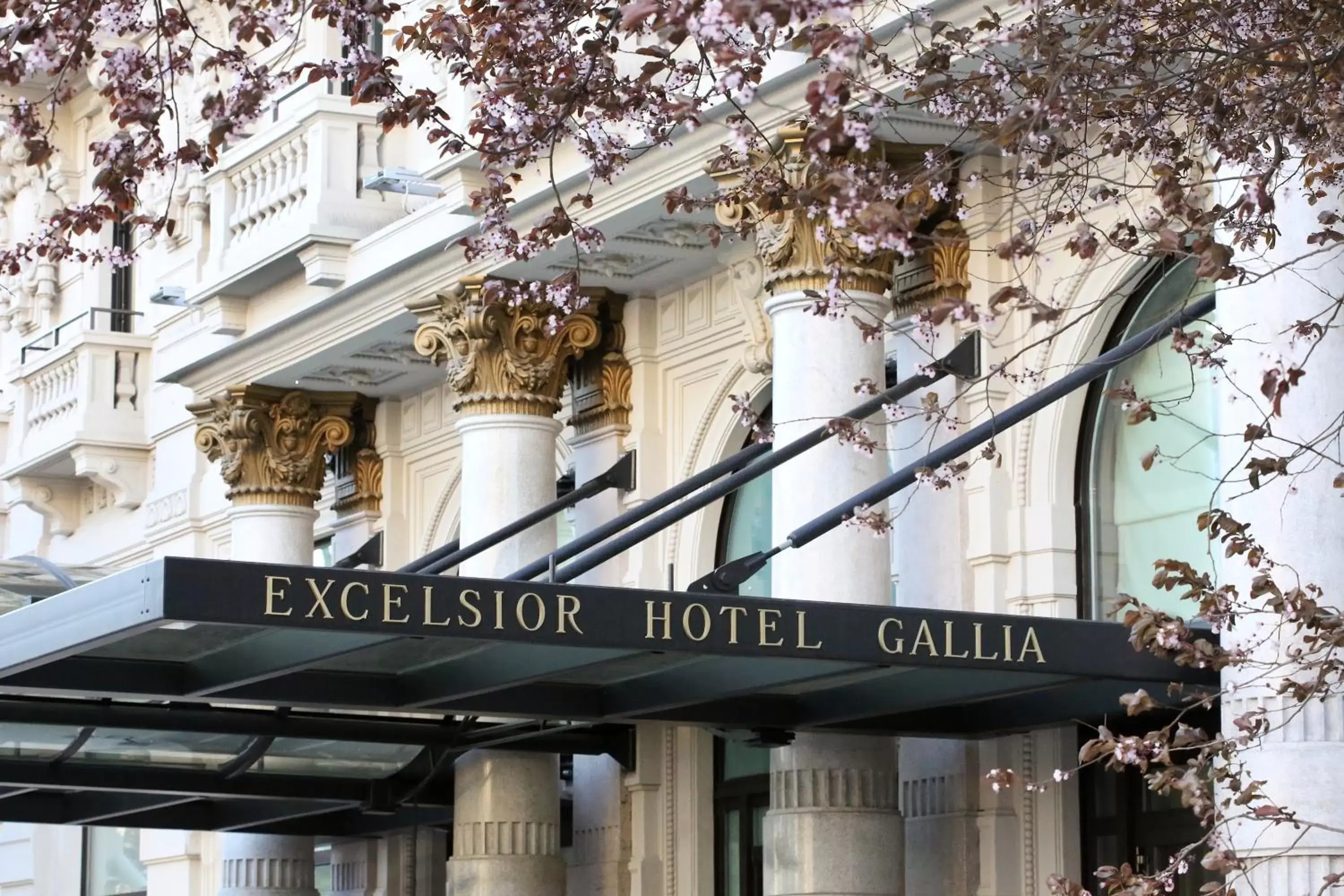 Day in Excelsior Hotel Gallia, a Luxury Collection Hotel, Milan