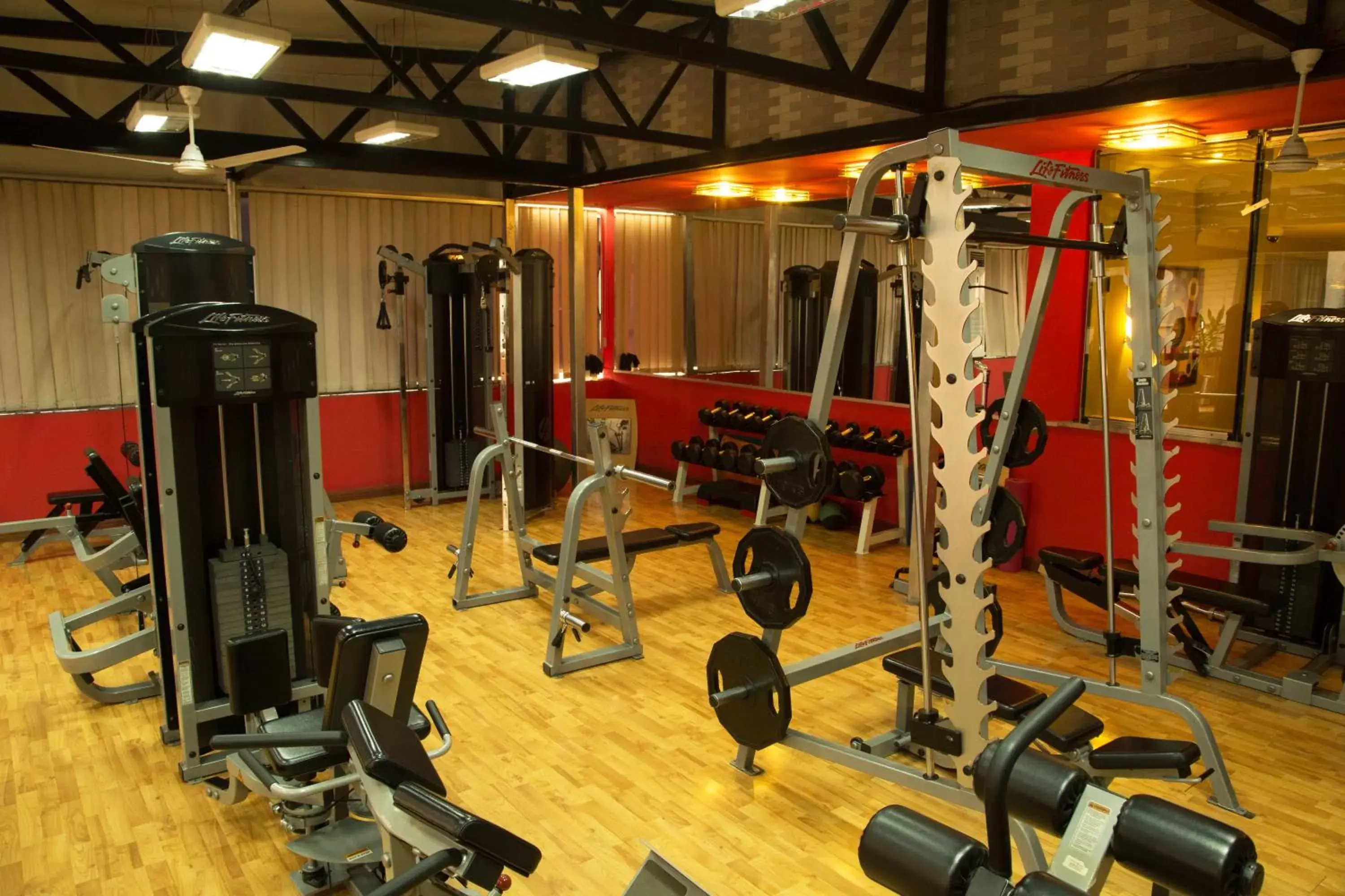 Lounge or bar, Fitness Center/Facilities in Jupiter International Hotel - Cazanchis