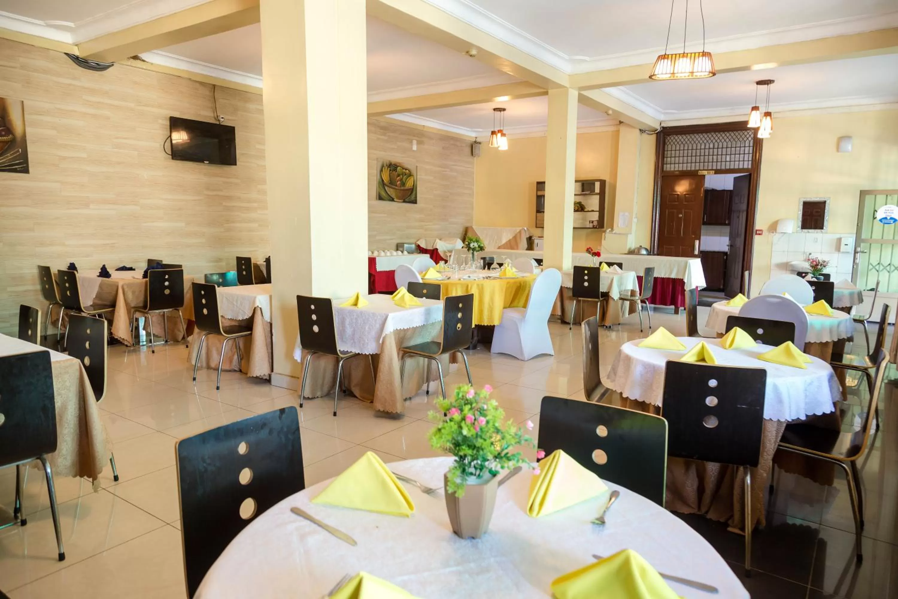 Restaurant/places to eat in Olympic Hotel