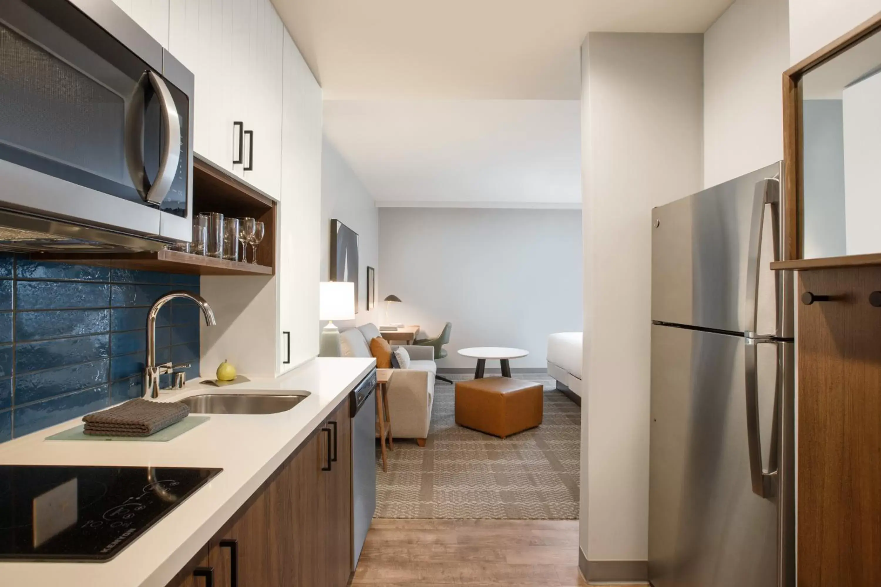 Kitchen or kitchenette, Kitchen/Kitchenette in Staybridge Suites Rochester - Mayo Clinic Area, an IHG Hotel