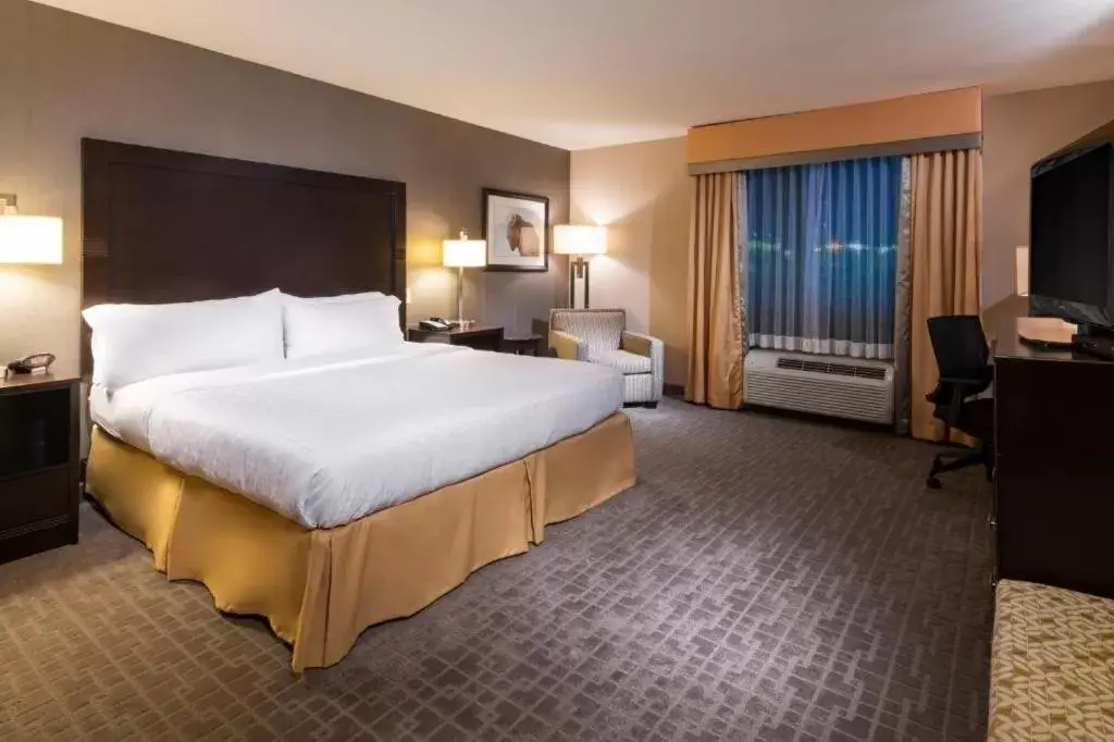 Bedroom, Bed in Holiday Inn Express Hays, an IHG Hotel