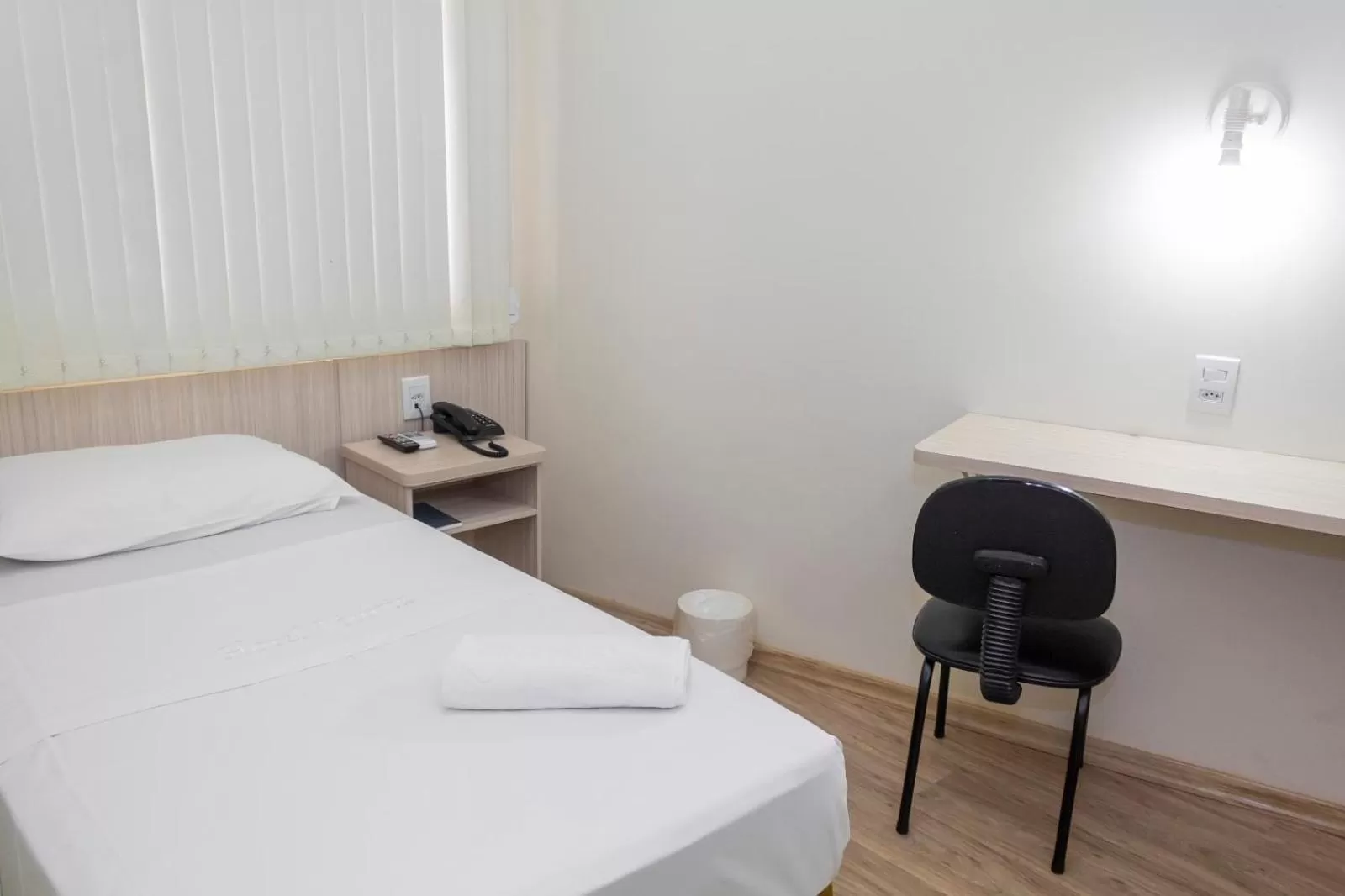 Small Single Room in Hotel Vitoria - Itajaí