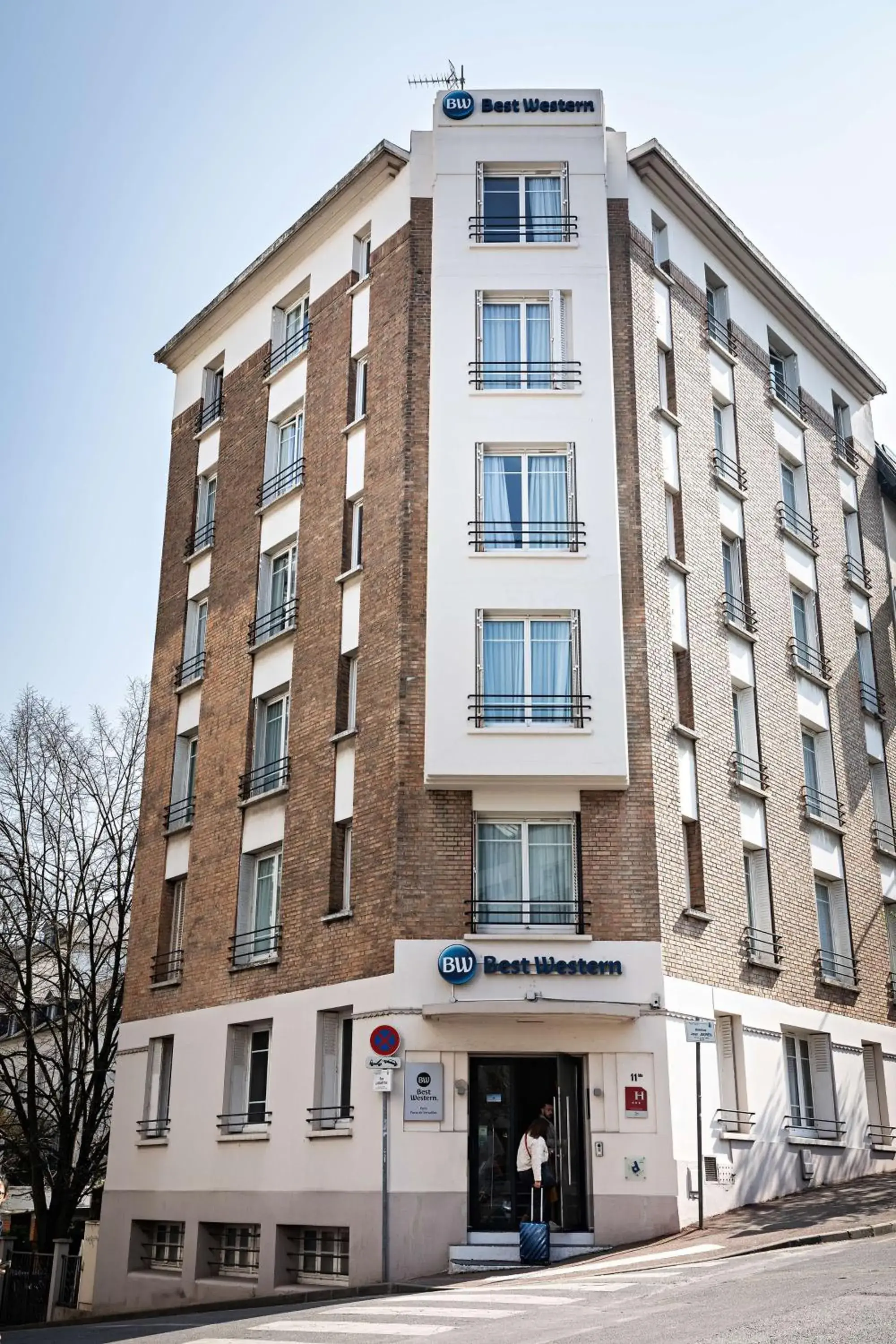 Property building in Best Western Paris Porte de Versailles Property building in Best Western Paris Porte de Versailles