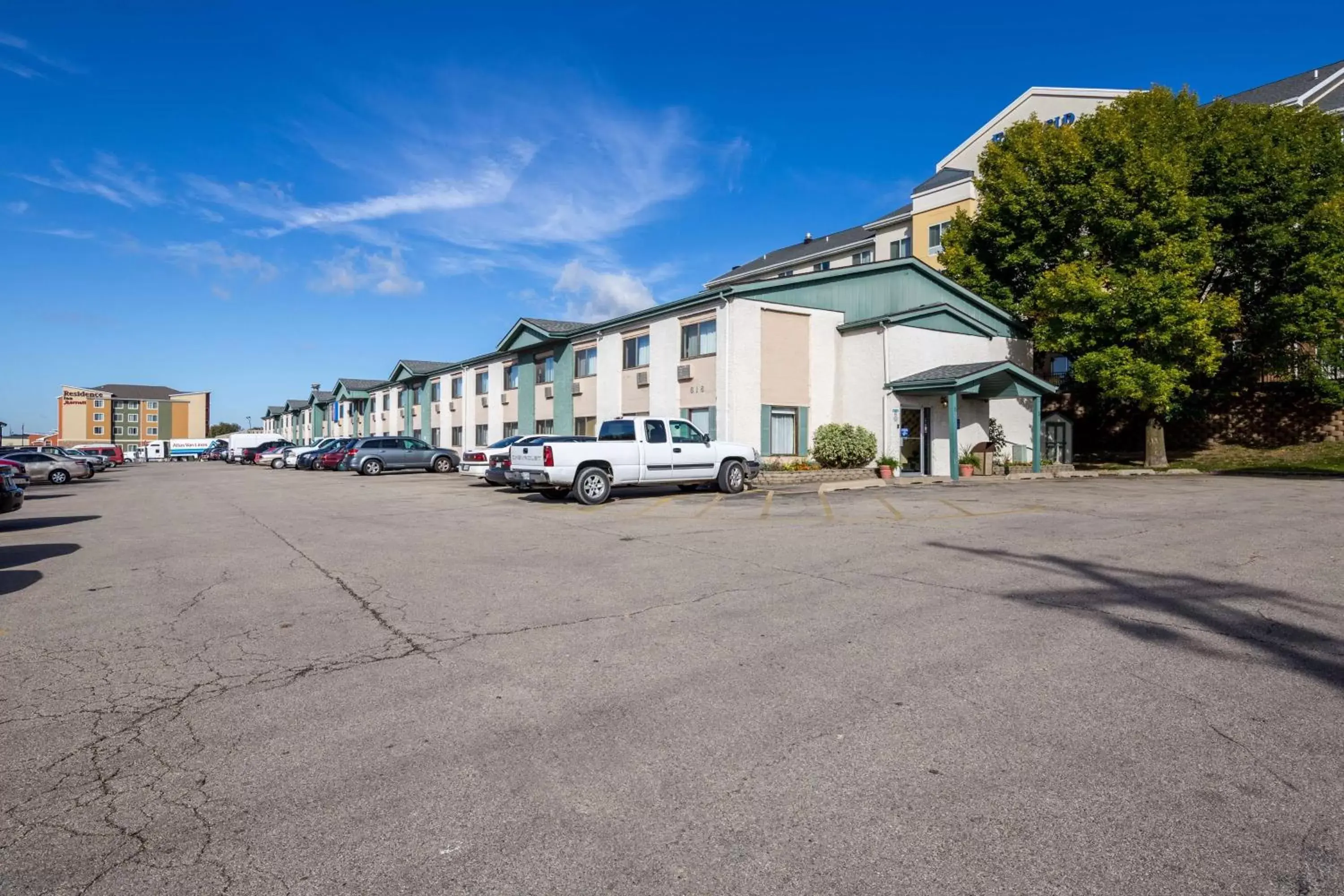 Property building in Motel 6-Cedar Rapids, IA - Airport Property building in Motel 6-Cedar Rapids, IA - Airport