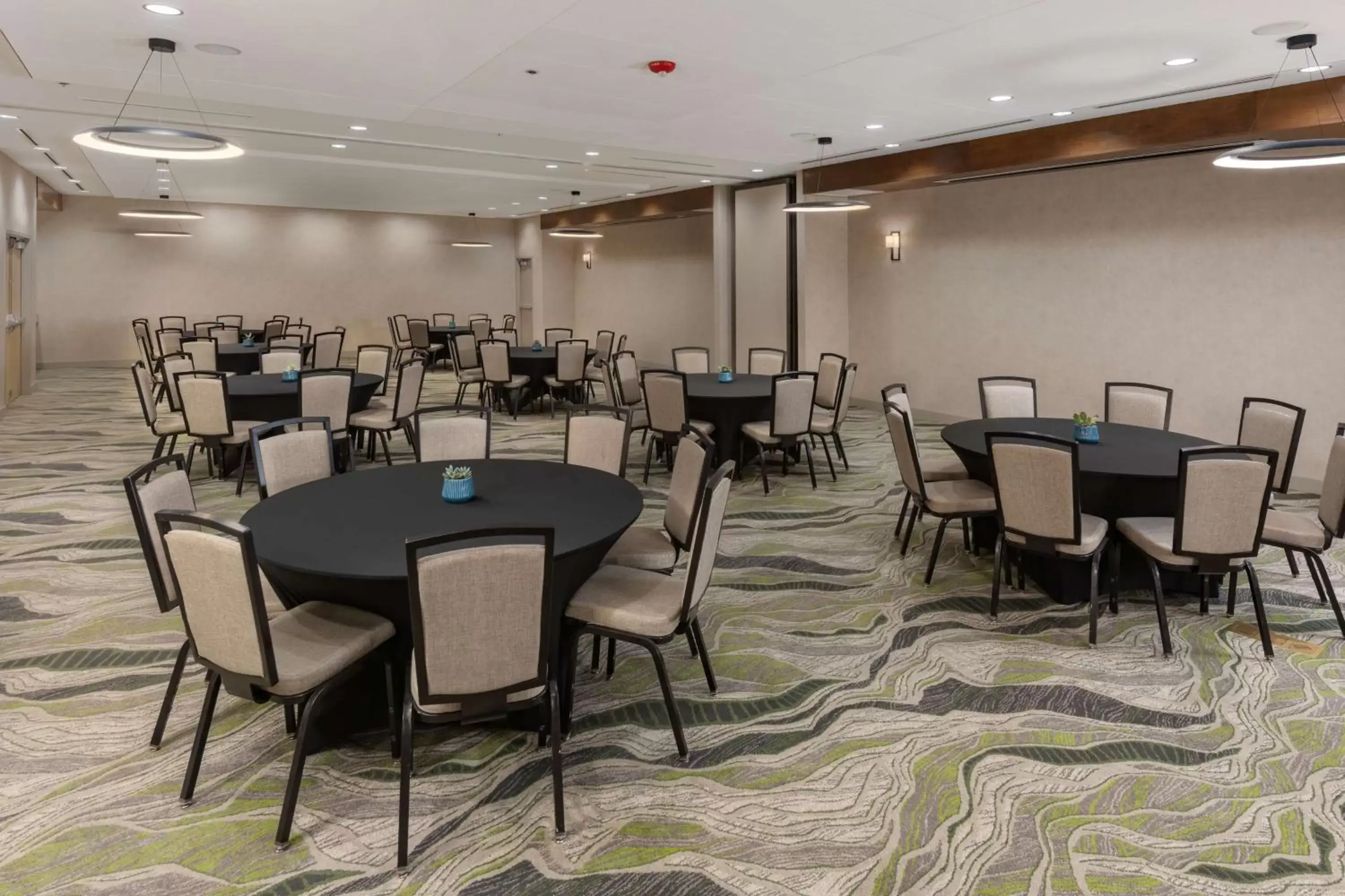 Meeting/conference room in DoubleTree by Hilton Chandler Phoenix, AZ