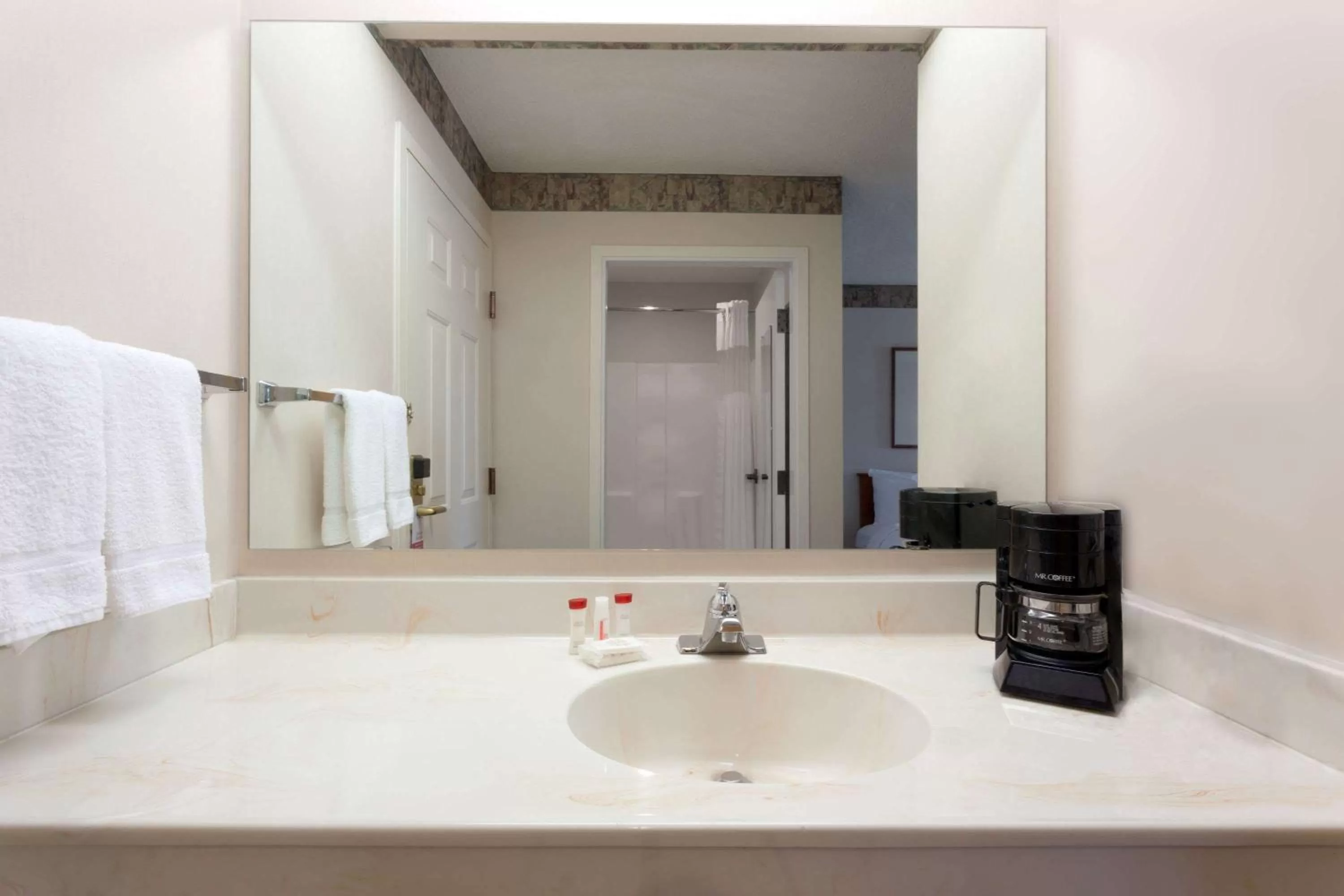 Photo of the whole room in Ramada by Wyndham SeaTac Airport North