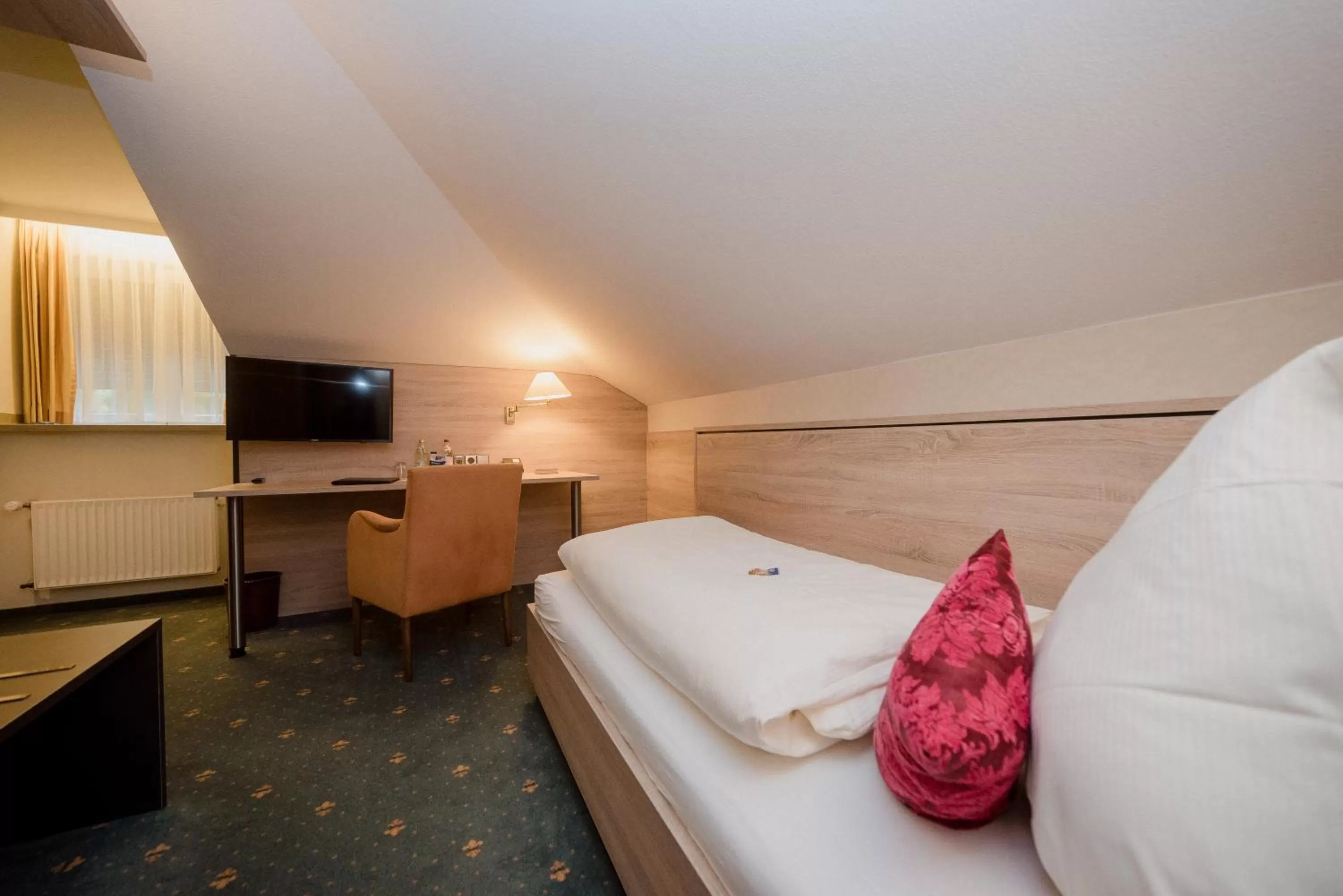 TV and multimedia, Bed in Hotel am Schloss