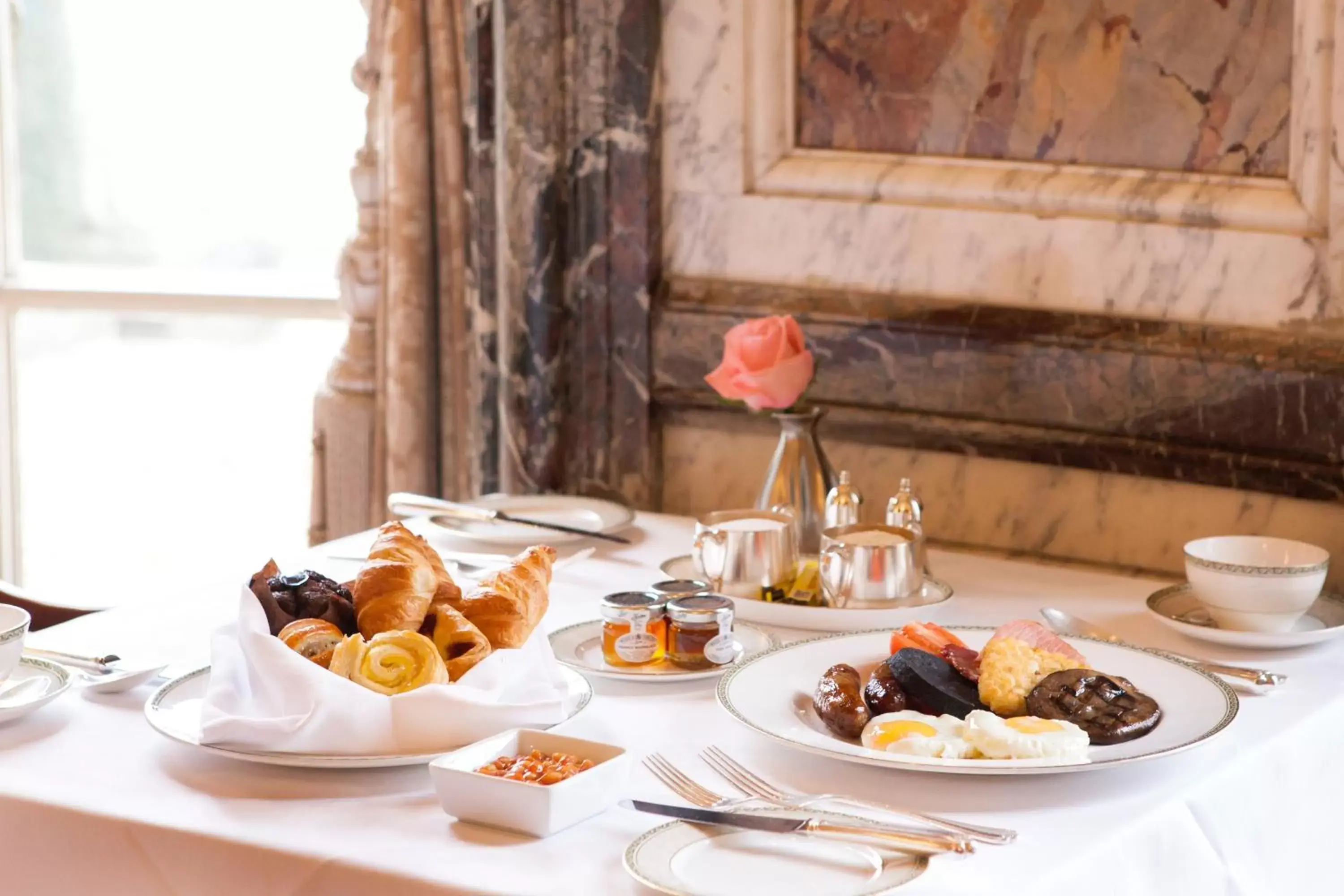 Restaurant/places to eat in Luton Hoo Hotel, Golf and Spa Restaurant/places to eat in Luton Hoo Hotel, Golf and Spa