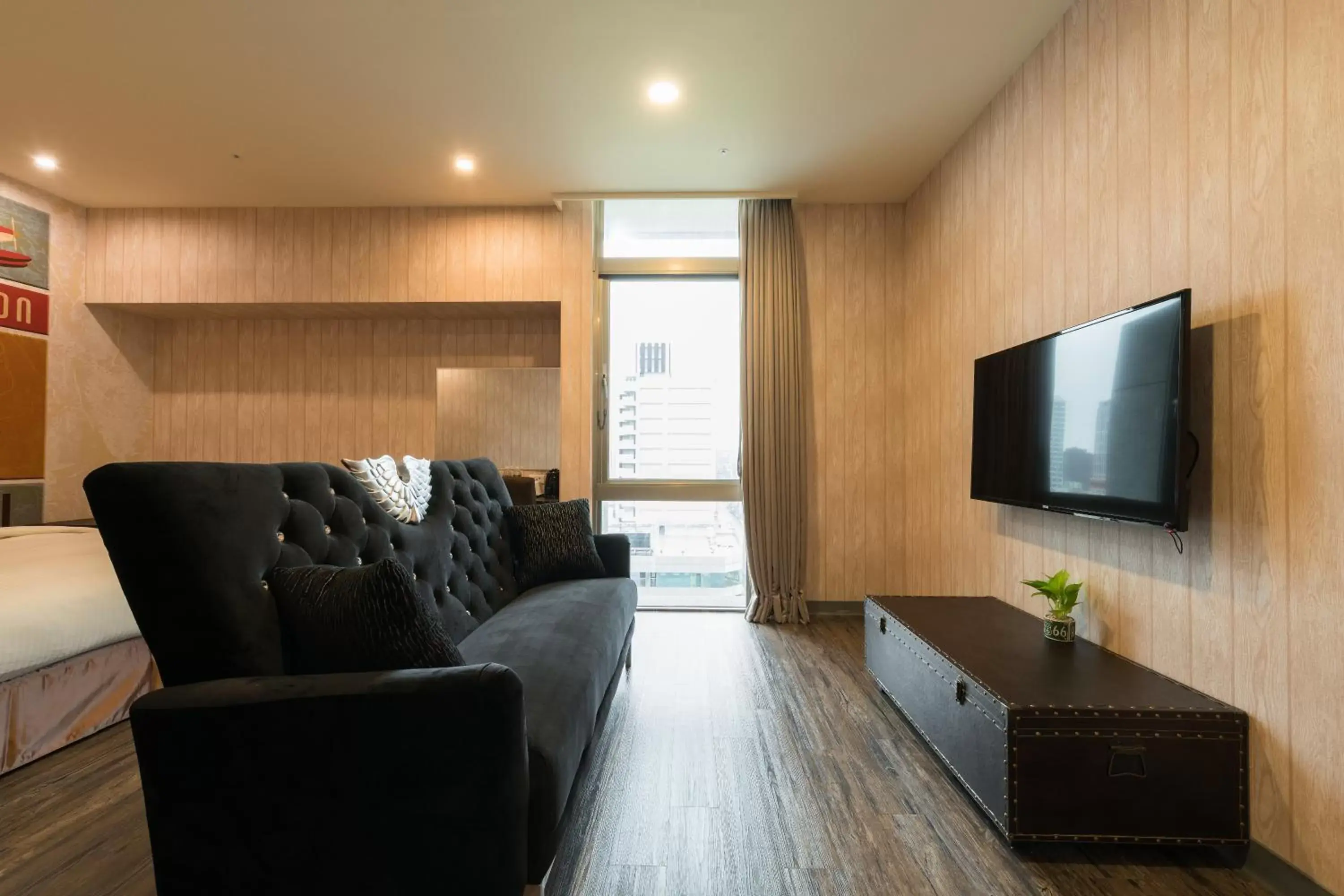 TV and multimedia, TV/Entertainment Center in Skyone Hotel