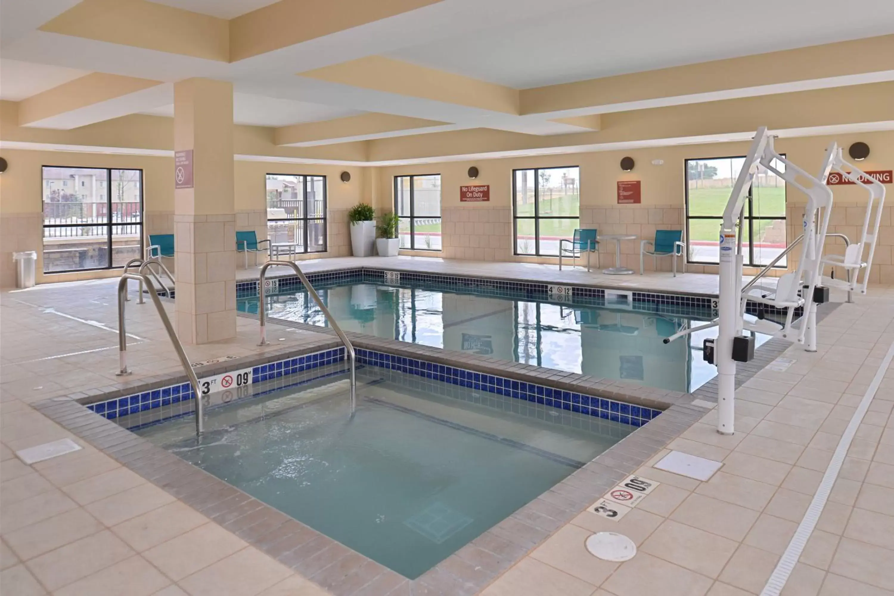 Swimming Pool in TownePlace Suites by Marriott Gillette