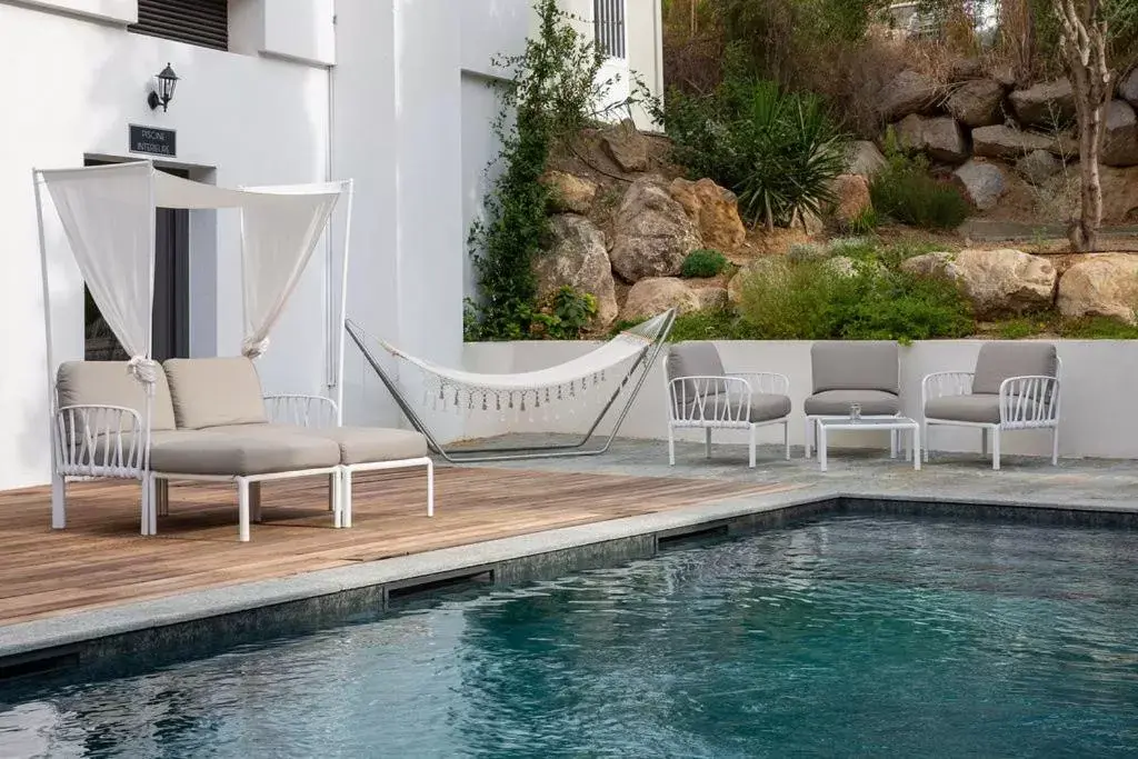 sunbed, Swimming Pool in Best Western Hotel Casa Bianca