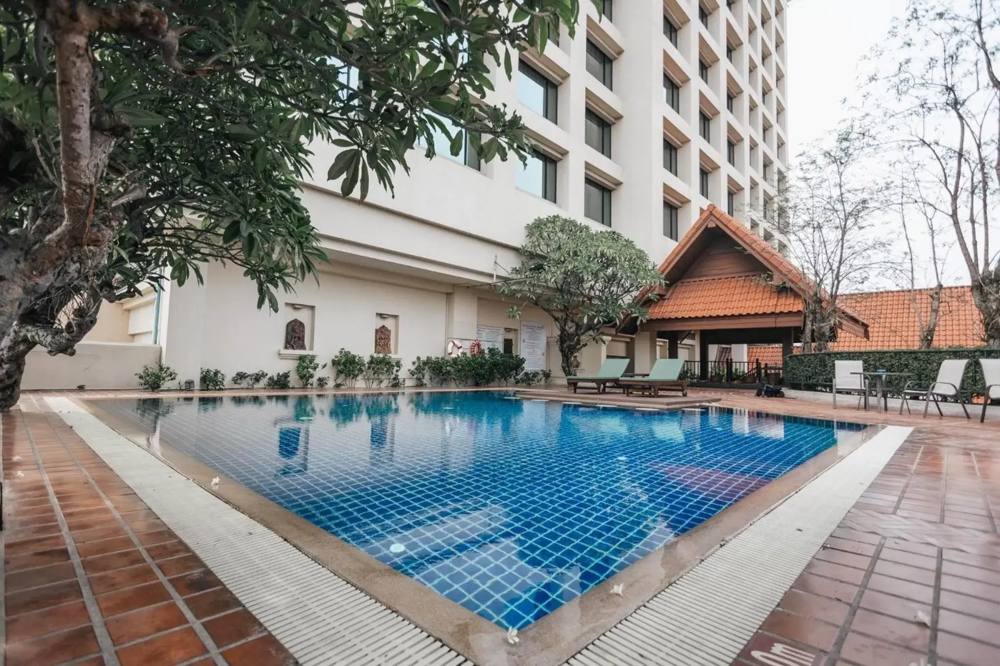 Pool view, Swimming Pool in Chiangmai Grandview Hotel & Convention Center - SHA Extra Plus