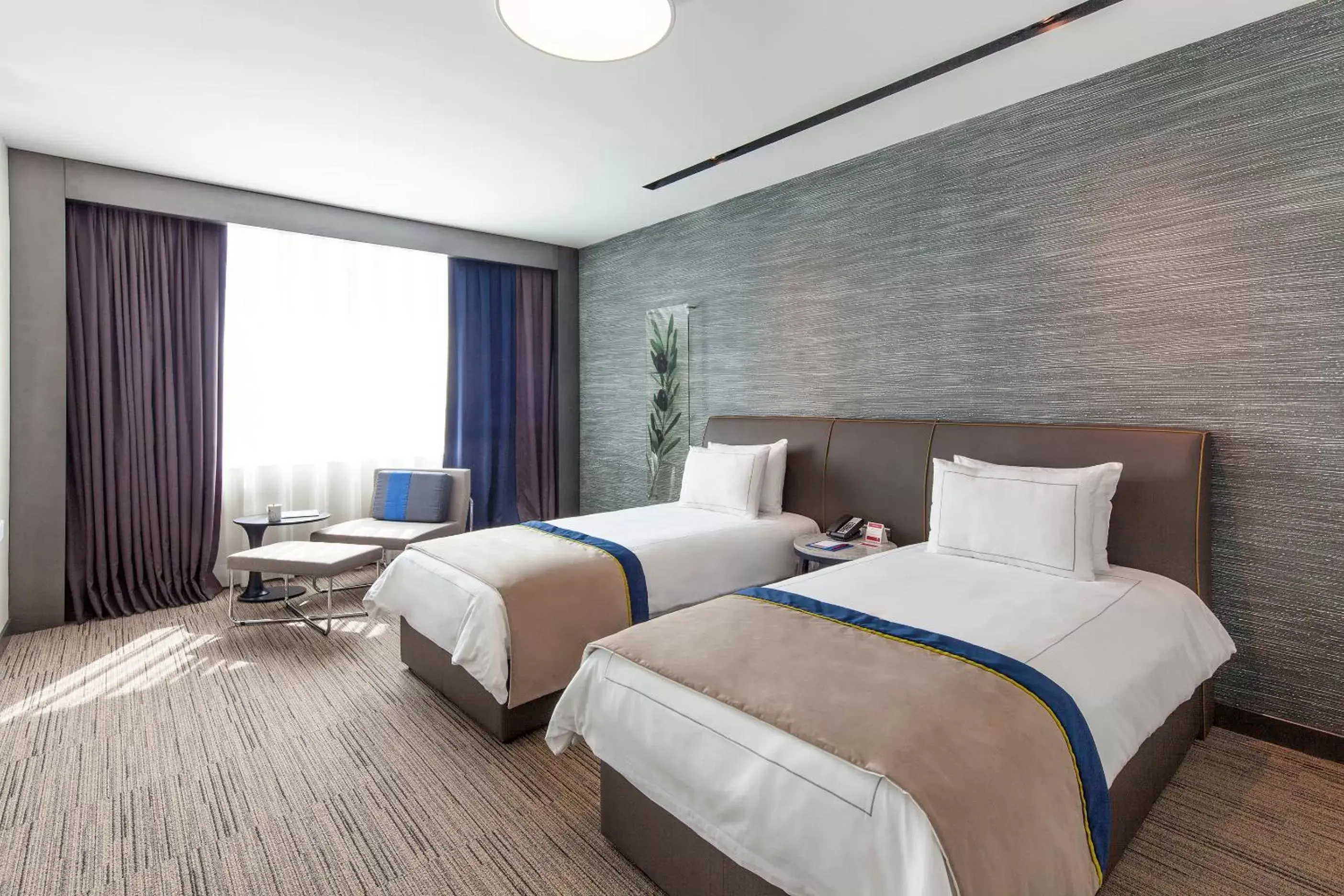 Twin Room - Non-Smoking in Ramada Hotel & Suites by Wyndham Izmir Kemalpasa Twin Room - Non-Smoking in Ramada Hotel & Suites by Wyndham Izmir Kemalpasa