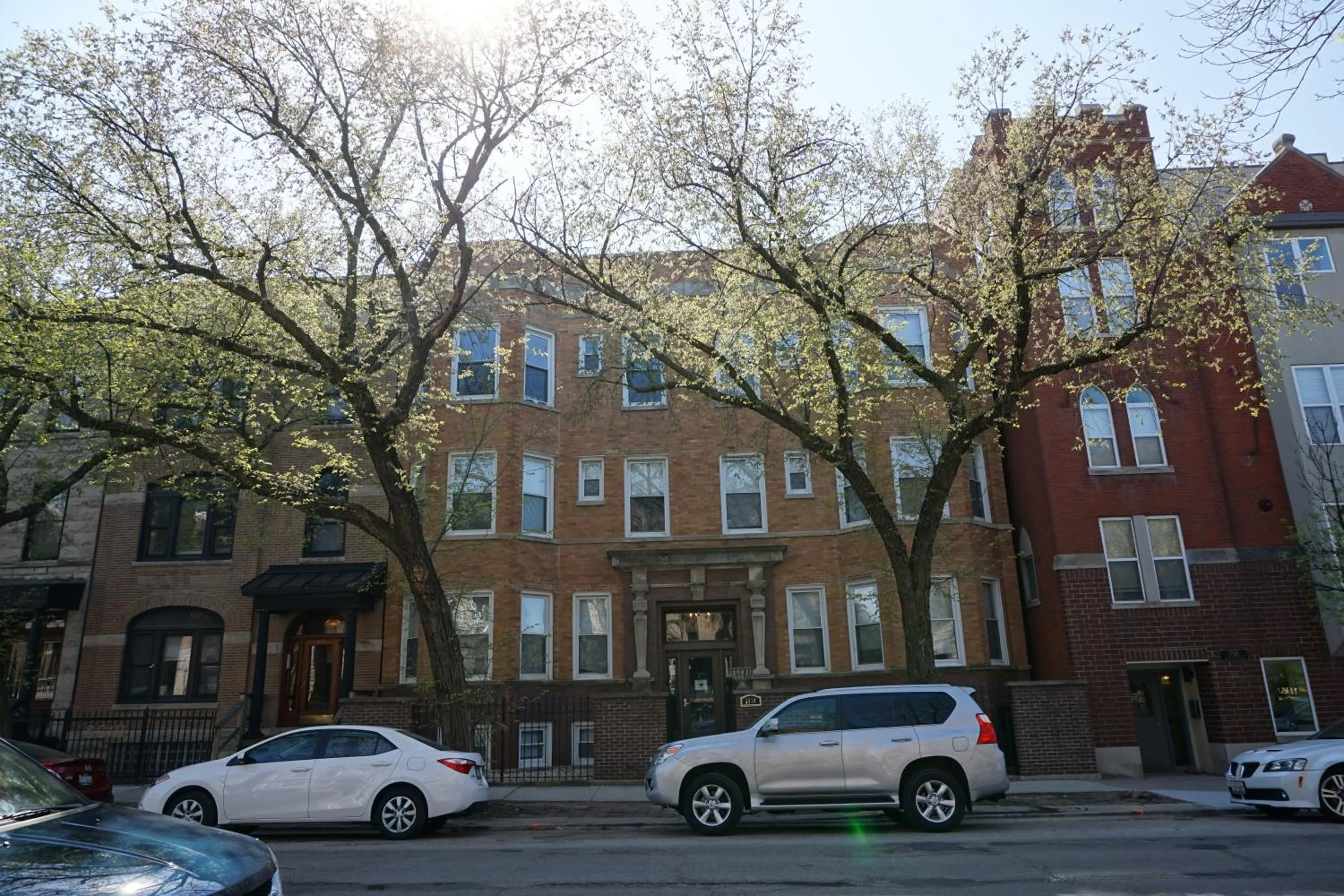 Property building in Wrigley Hostel - Chicago