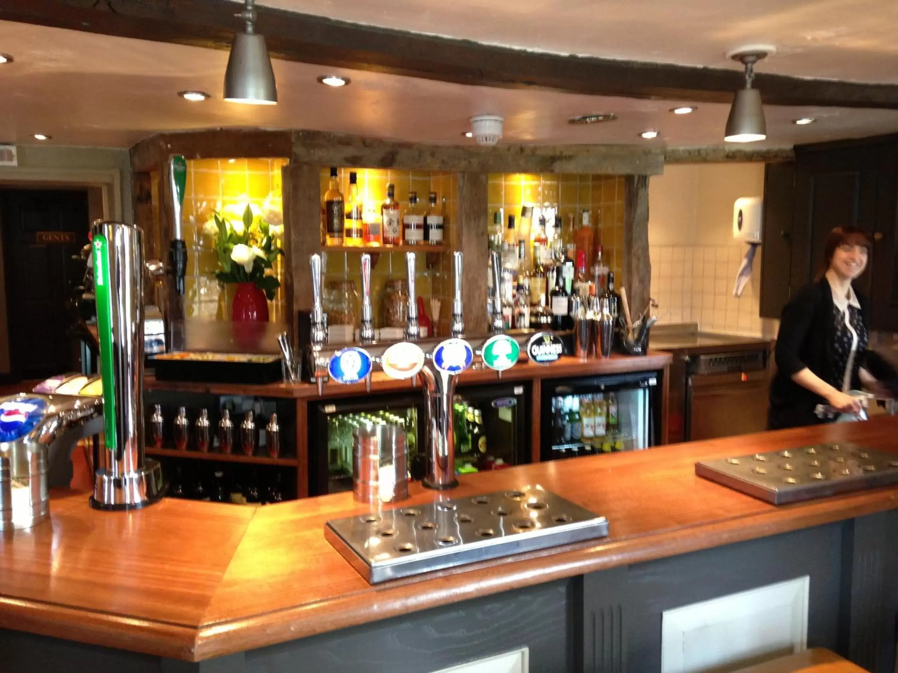 Drinks, Lounge/Bar in The Crown Pub, Dining & Rooms