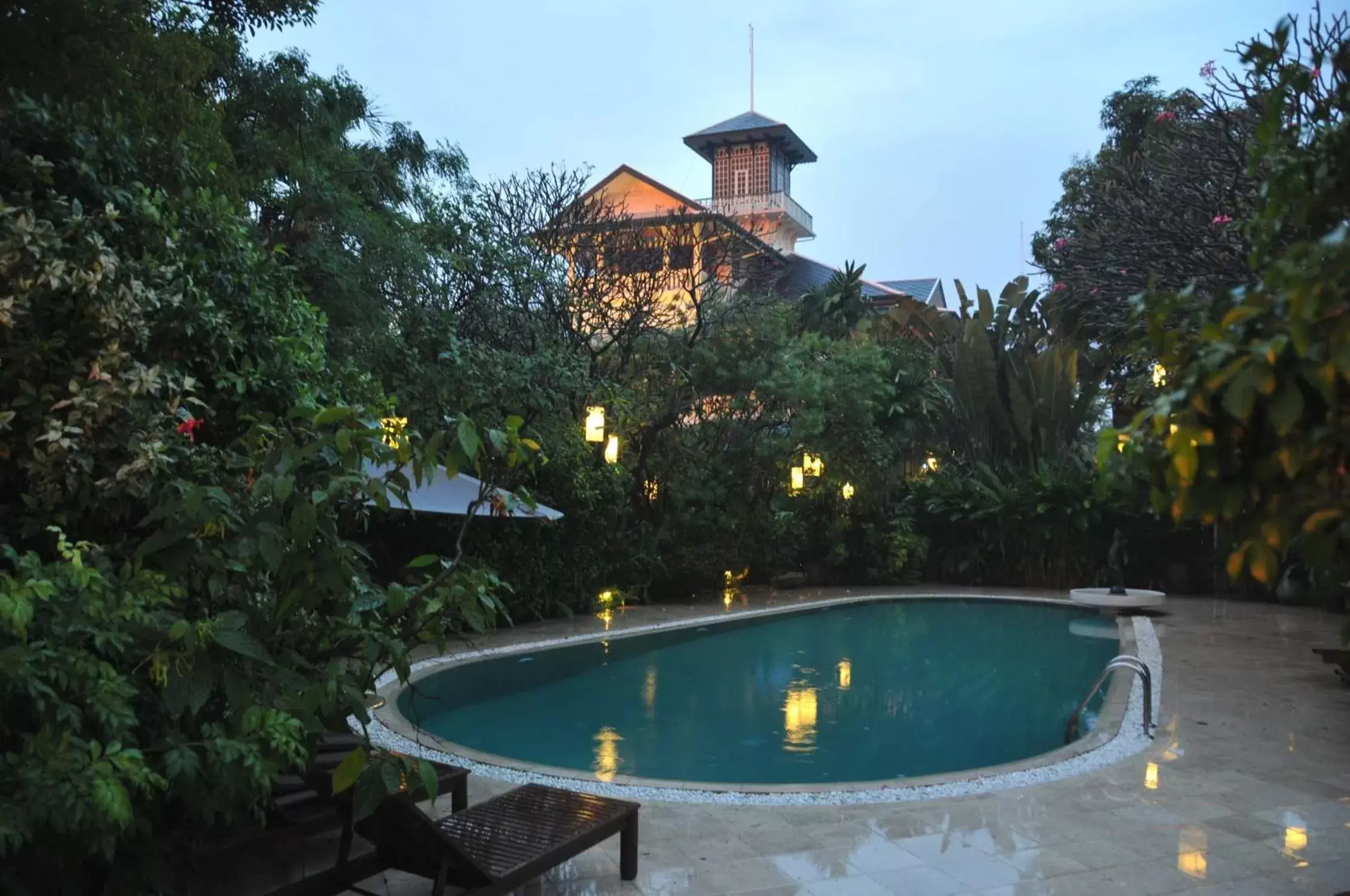 Swimming Pool in Chakrabongse Villas