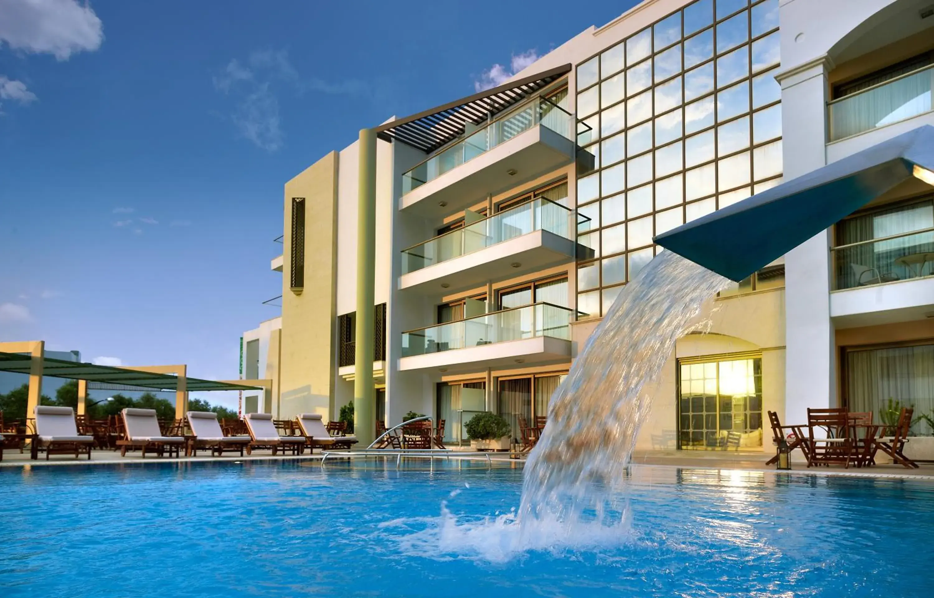 Spring, Swimming Pool in Albatros Spa & Resort Hotel
