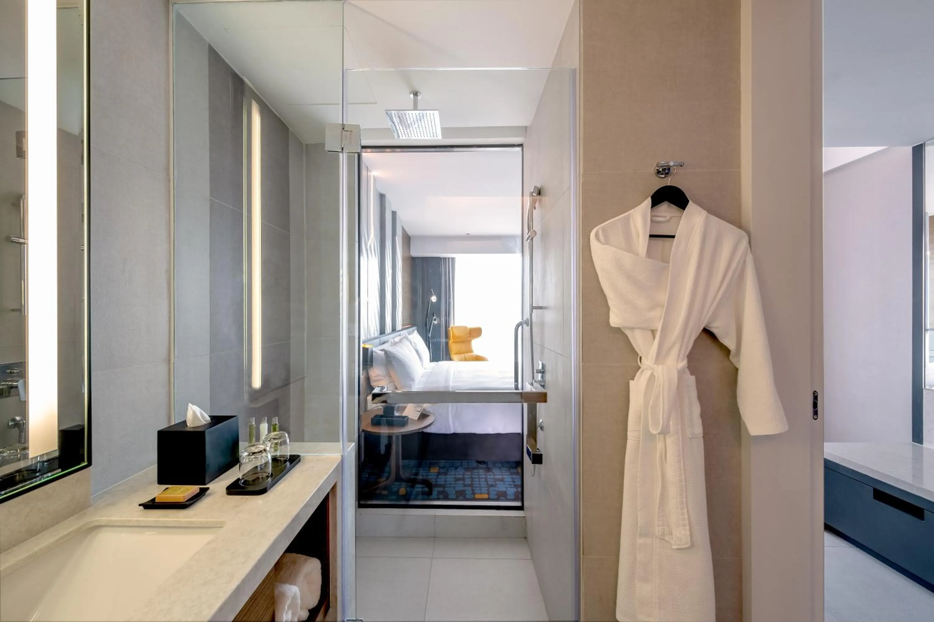 Bathroom, Bed in Doubletree By Hilton Shah Alam I-City