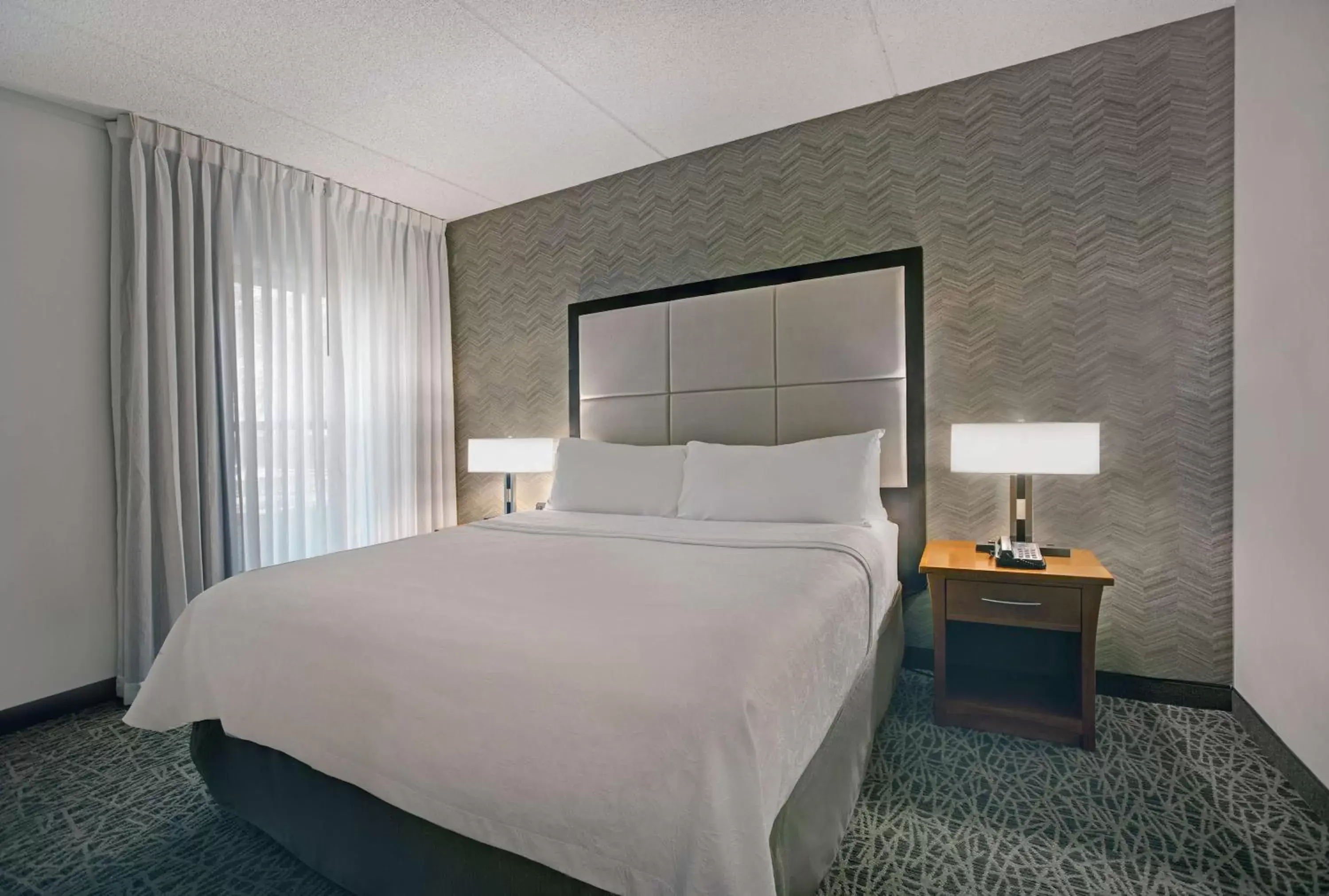 Bed in Homewood Suites by Hilton Chicago-Lincolnshire