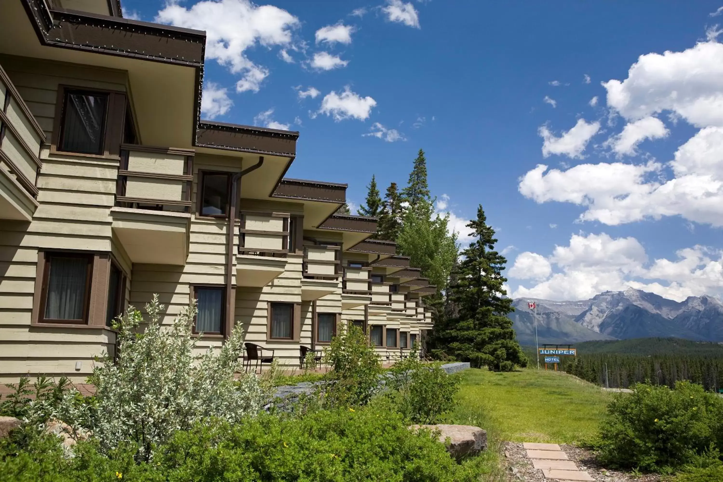 Facade/entrance in The Juniper Hotel & Bistro Facade/entrance in The Juniper Hotel & Bistro