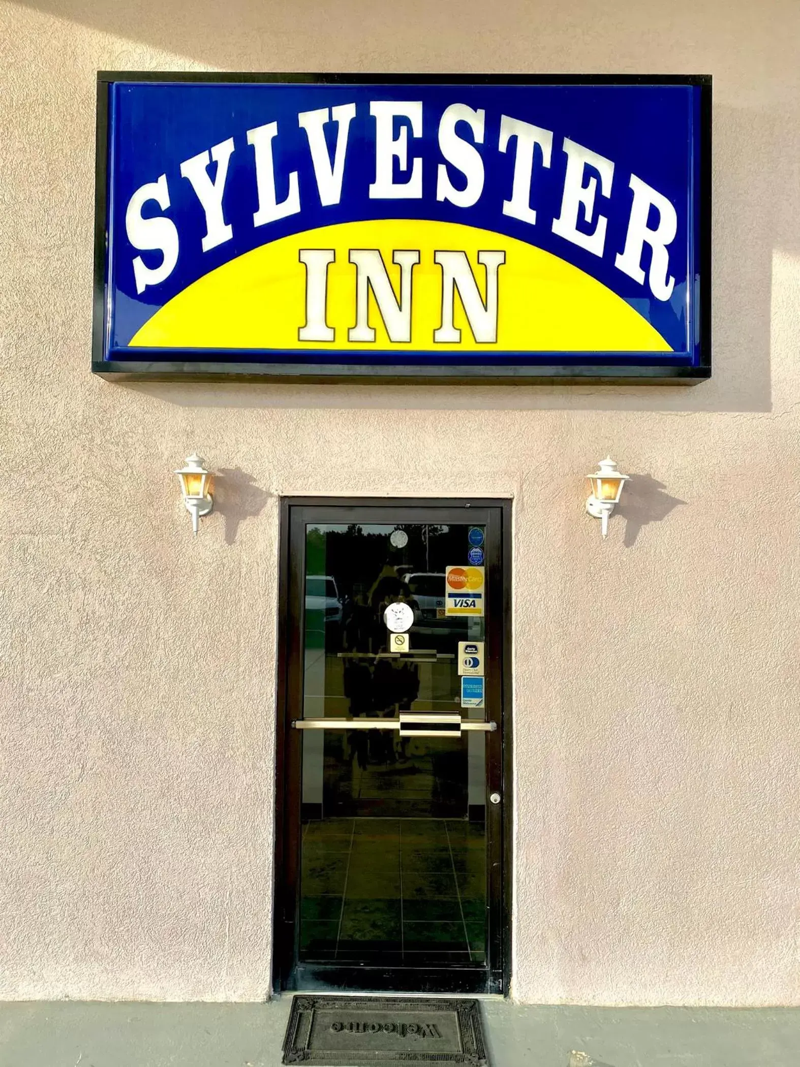 Sylvester Inn