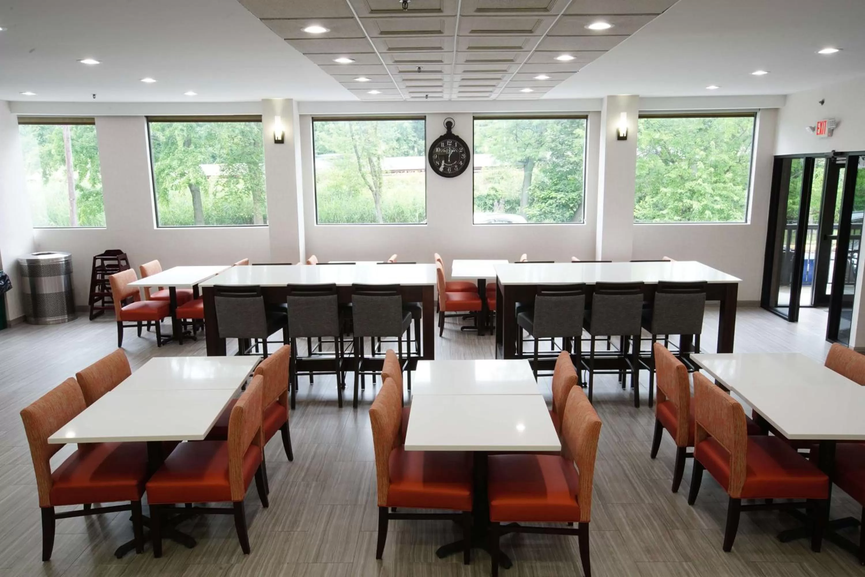 Lobby or reception, Restaurant/Places to Eat in Best Western Paramus Hotel & Suites